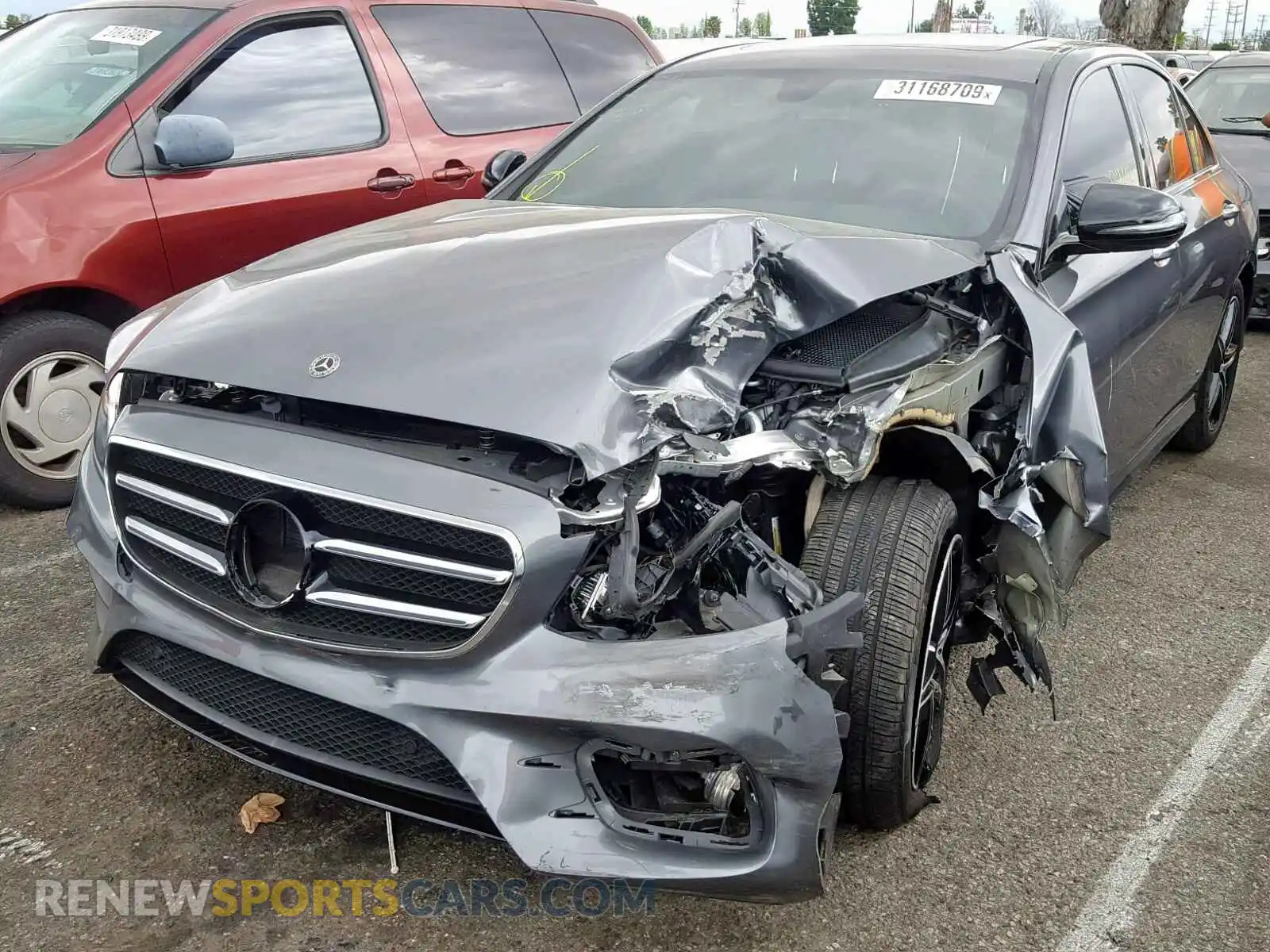 2 fotografías del automóvil dañado WDDZF4JB8KA516865 MERCEDES-BENZ E CLASS 2019