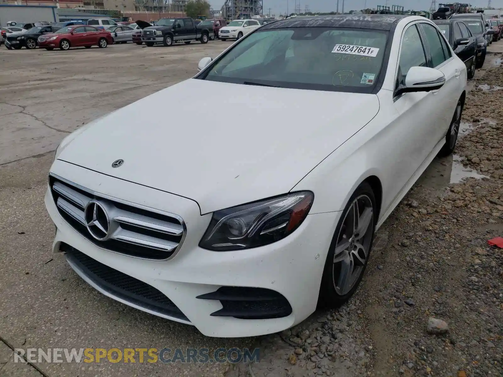 2 Photograph of a damaged car WDDZF4JB8KA519524 MERCEDES-BENZ E-CLASS 2019