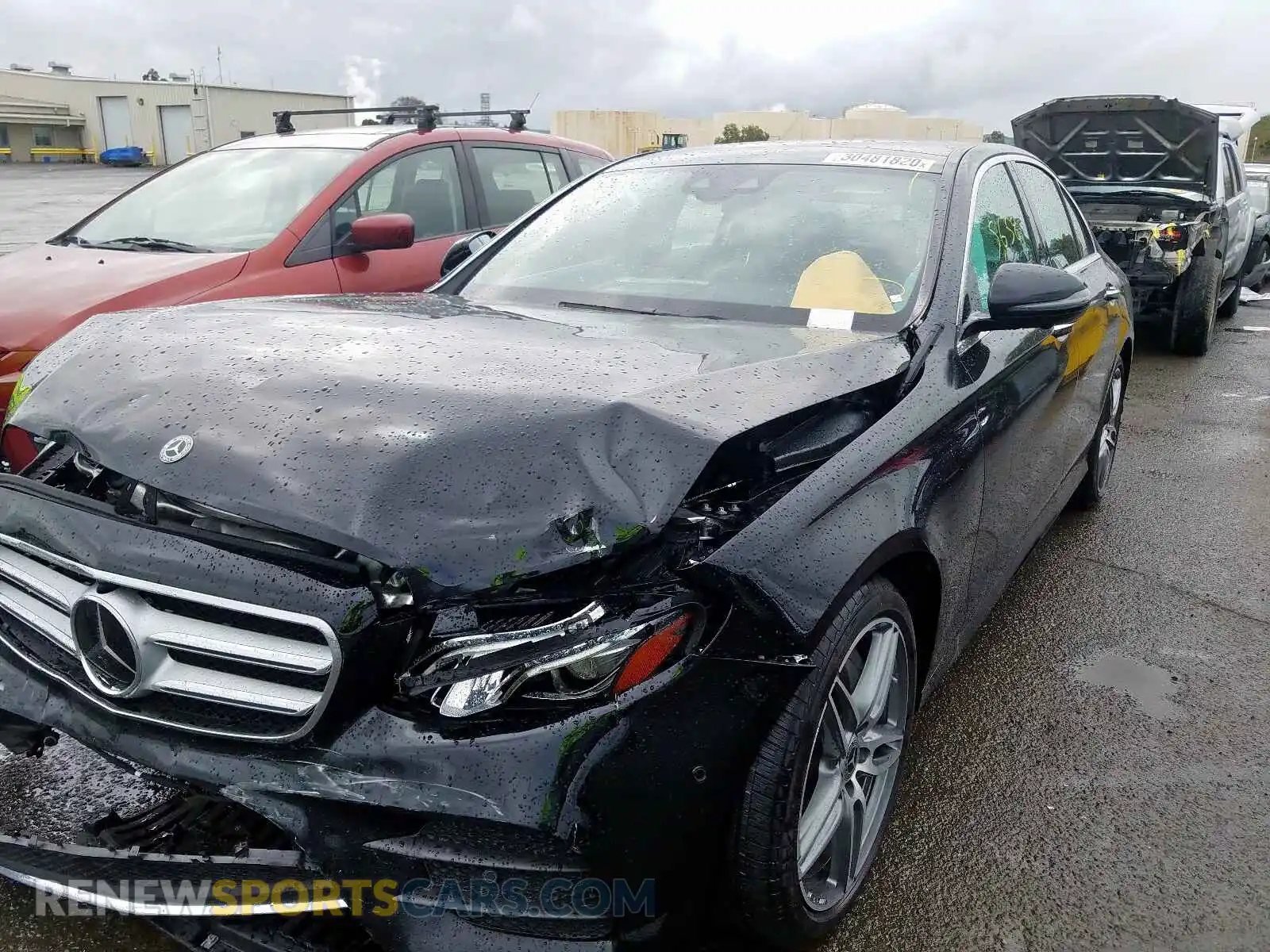 2 Photograph of a damaged car WDDZF4JB8KA563801 MERCEDES-BENZ E CLASS 2019