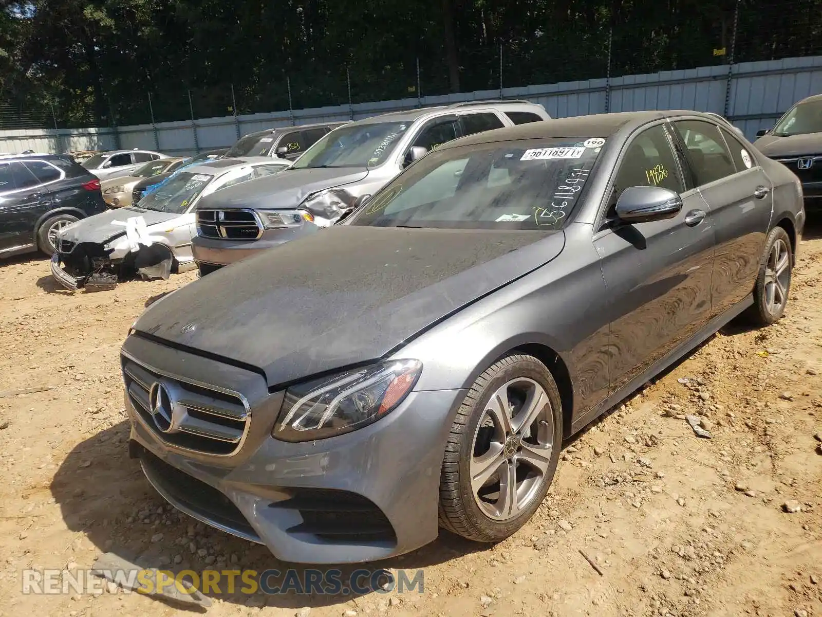 2 fotografías del automóvil dañado WDDZF4JB8KA582848 MERCEDES-BENZ E-CLASS 2019
