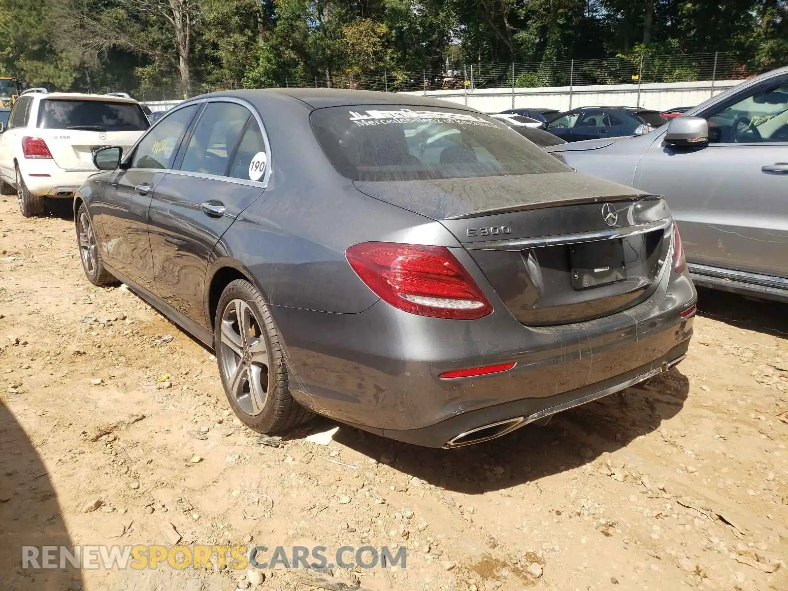 3 fotografías del automóvil dañado WDDZF4JB8KA582848 MERCEDES-BENZ E-CLASS 2019