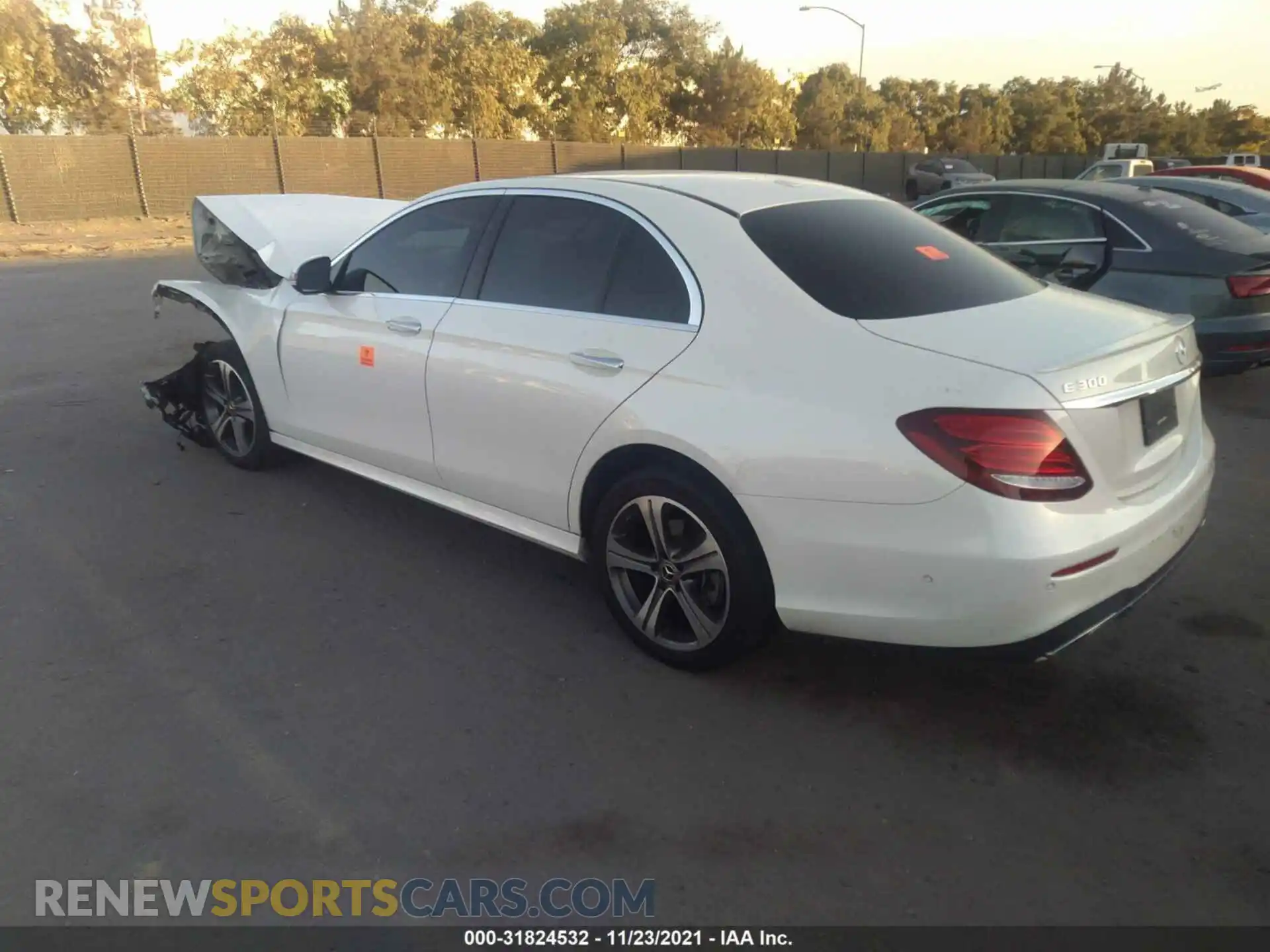 3 Photograph of a damaged car WDDZF4JB8KA603648 MERCEDES-BENZ E-CLASS 2019