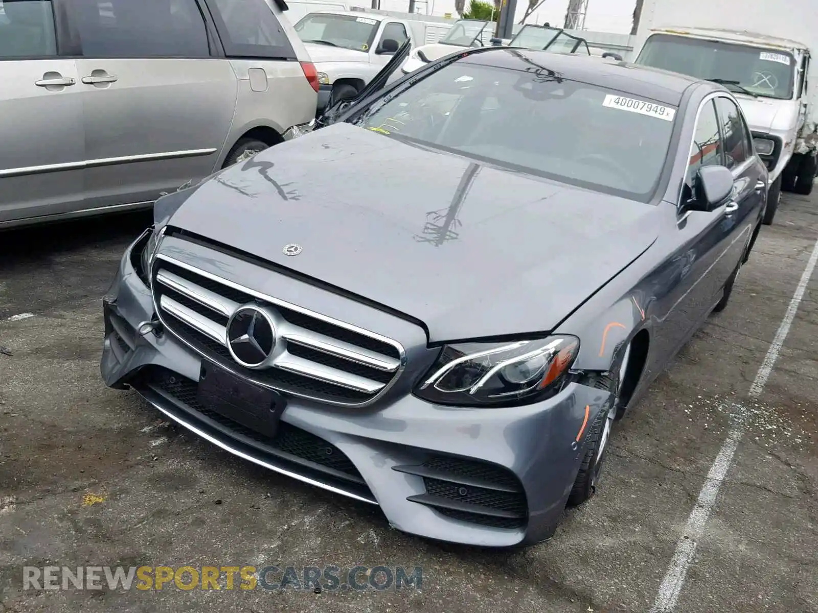 2 Photograph of a damaged car WDDZF4JB9KA600807 MERCEDES-BENZ E CLASS 2019