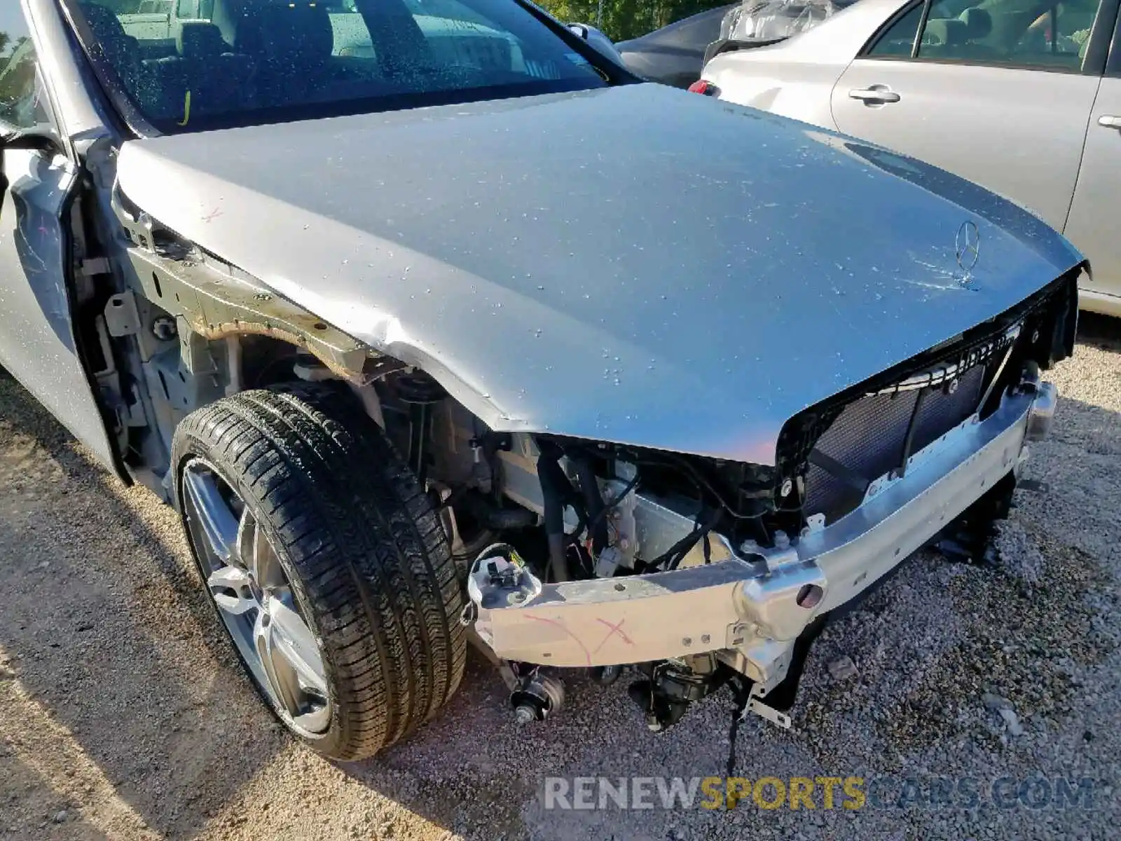 9 Photograph of a damaged car WDDZF4JB9KA611760 MERCEDES-BENZ E CLASS 2019