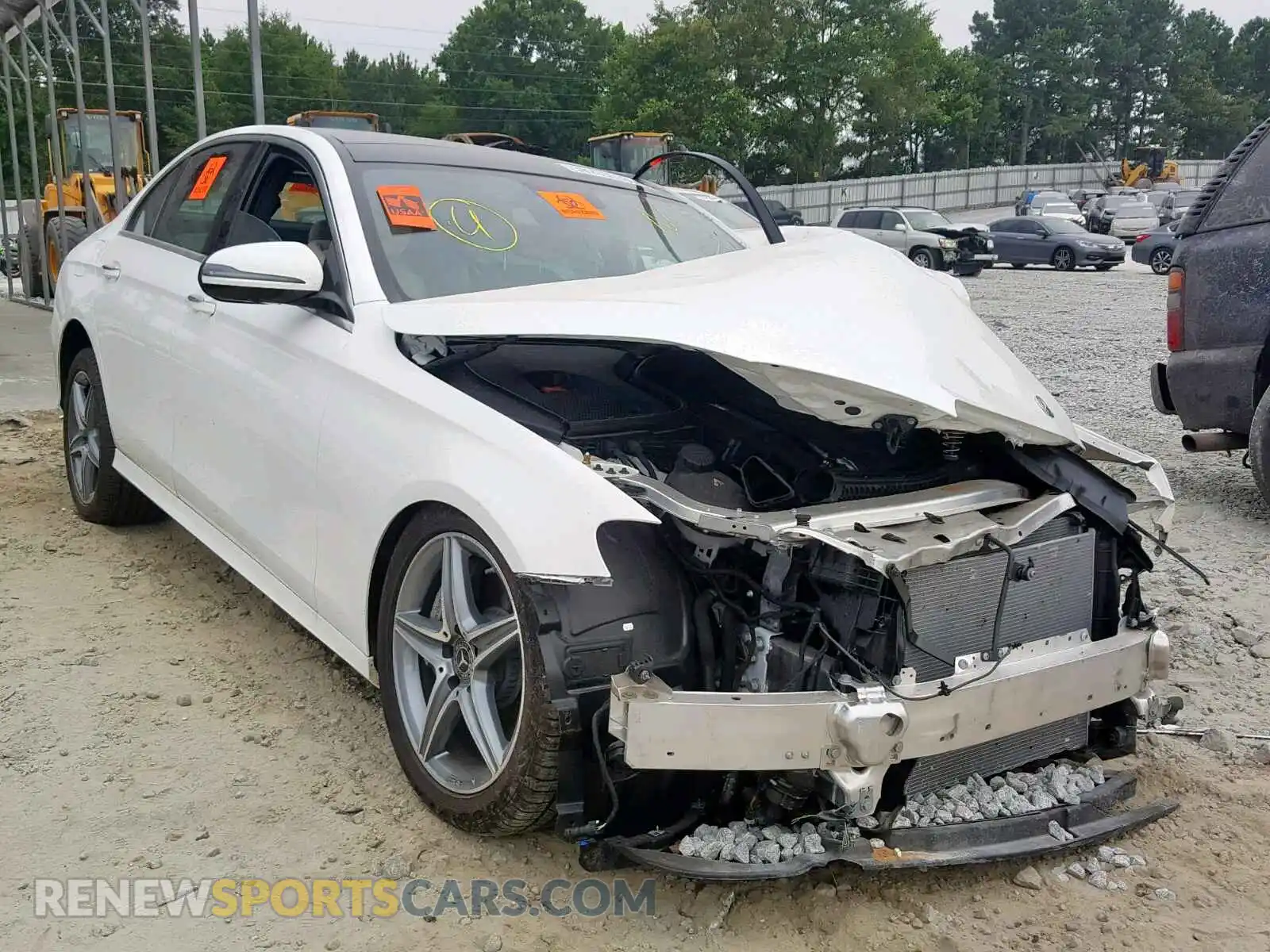 1 Photograph of a damaged car WDDZF4JBXKA504118 MERCEDES-BENZ E CLASS 2019
