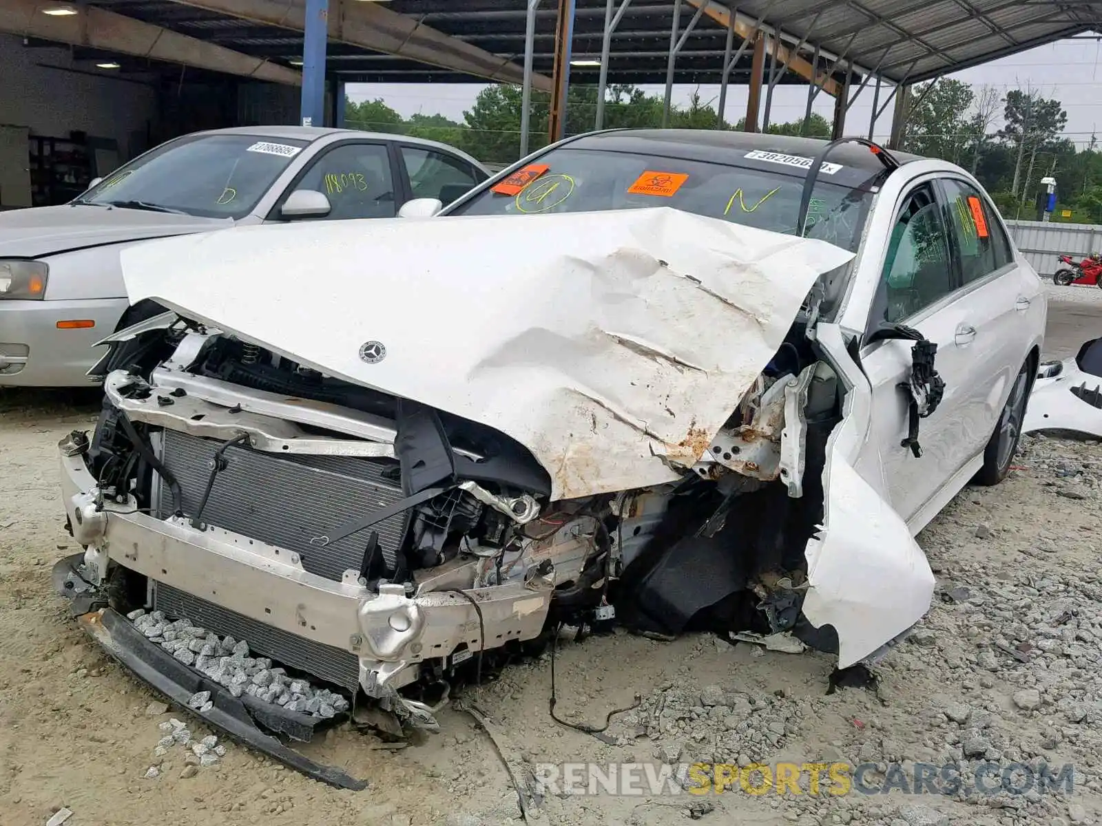 2 Photograph of a damaged car WDDZF4JBXKA504118 MERCEDES-BENZ E CLASS 2019