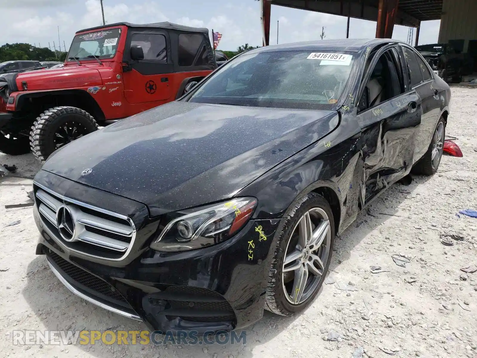 2 Photograph of a damaged car WDDZF4JBXKA626042 MERCEDES-BENZ E-CLASS 2019