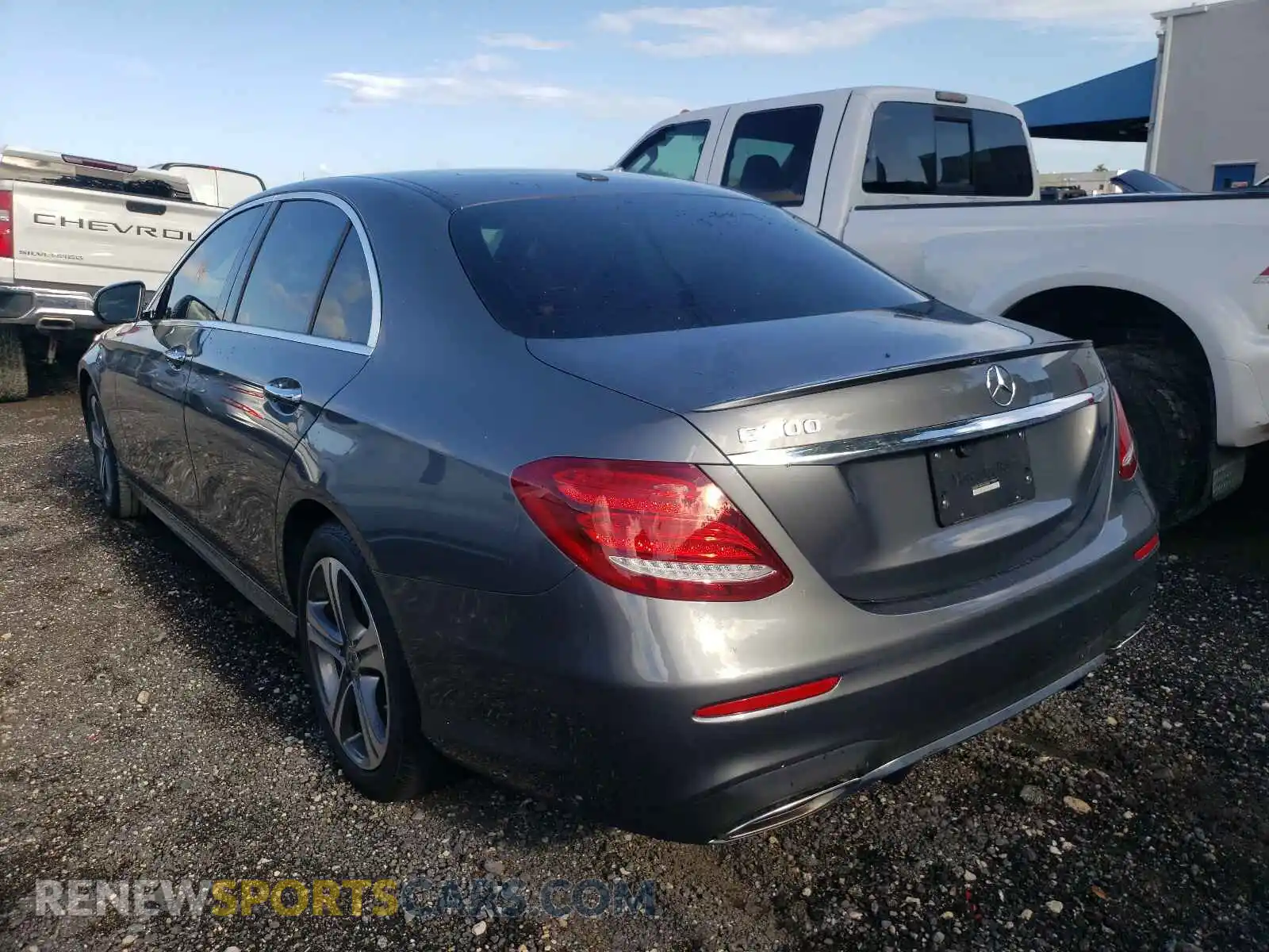 3 Photograph of a damaged car WDDZF4JBXKA635680 MERCEDES-BENZ E-CLASS 2019