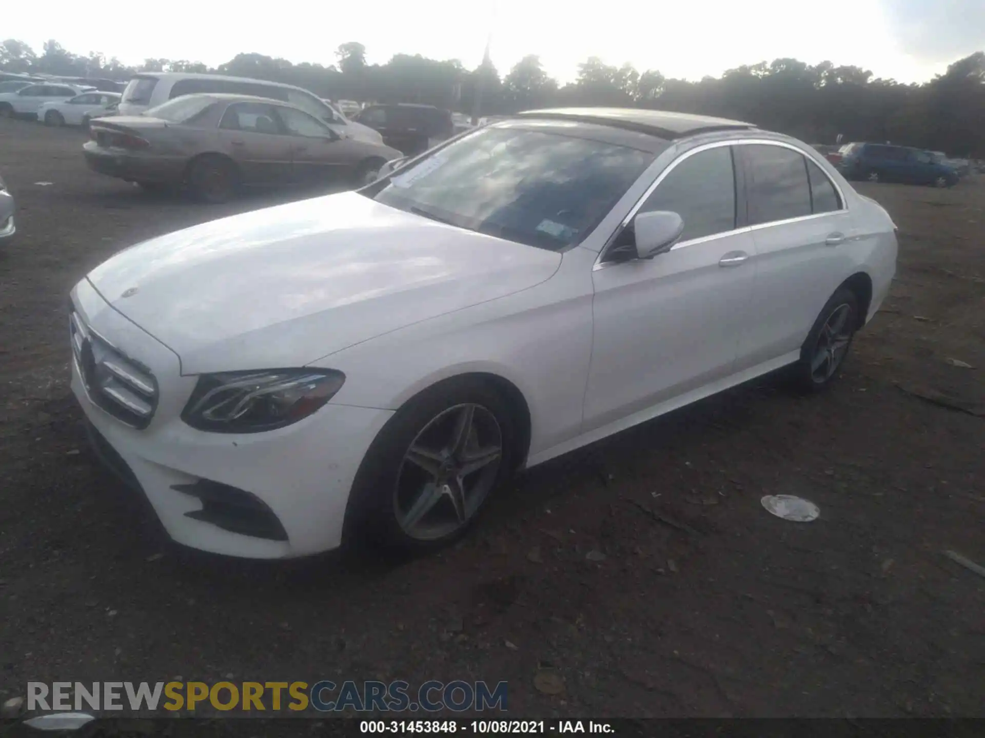 2 fotografías del automóvil dañado WDDZF4KB5KA516529 MERCEDES-BENZ E-CLASS 2019