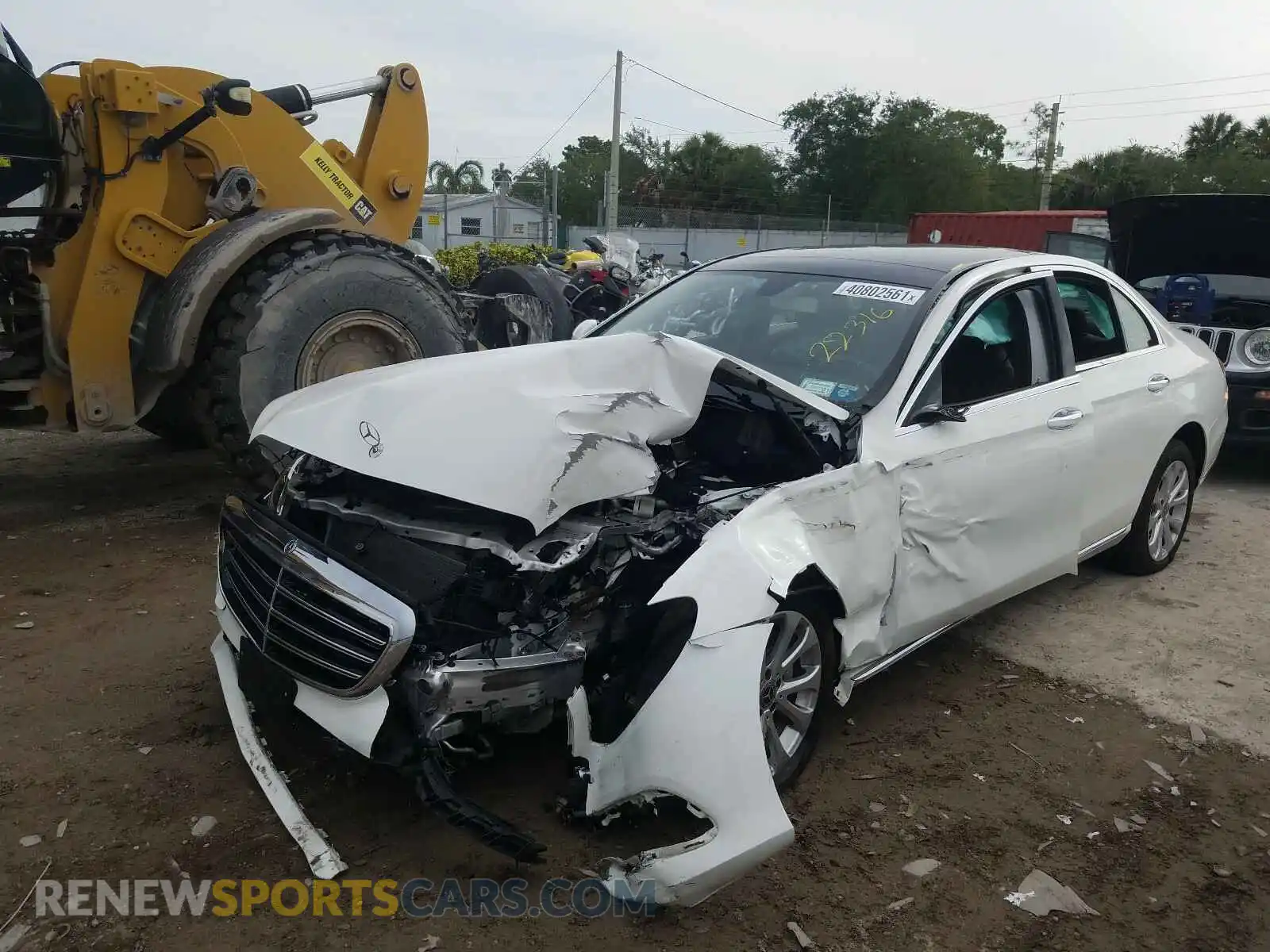 2 Photograph of a damaged car WDDZF4KB7KA515236 MERCEDES-BENZ E CLASS 2019