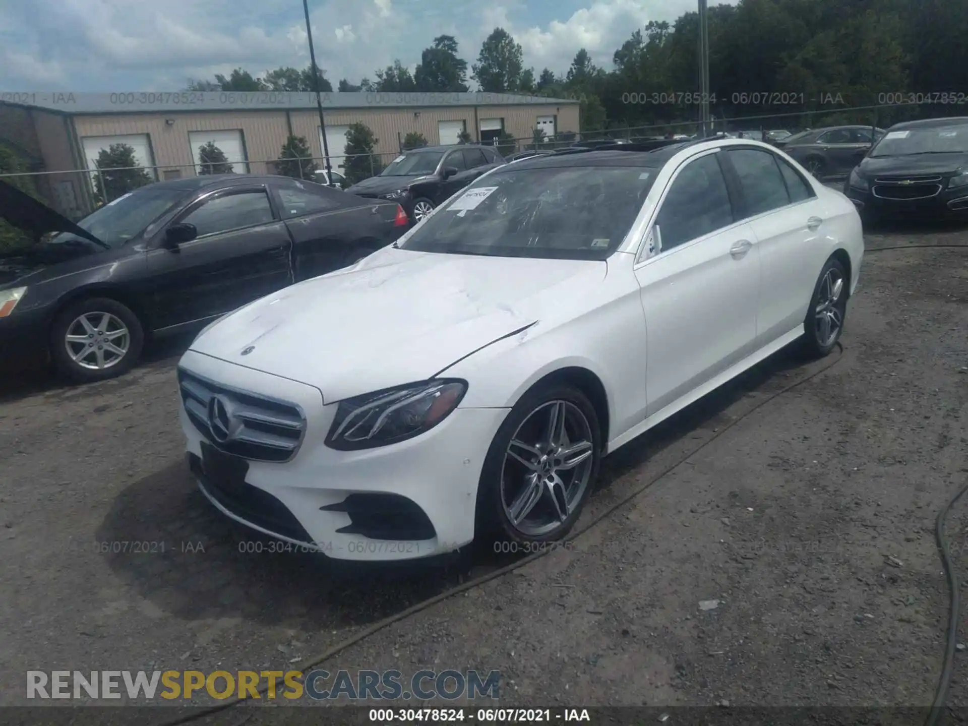2 Photograph of a damaged car WDDZF4KB7KA523661 MERCEDES-BENZ E-CLASS 2019