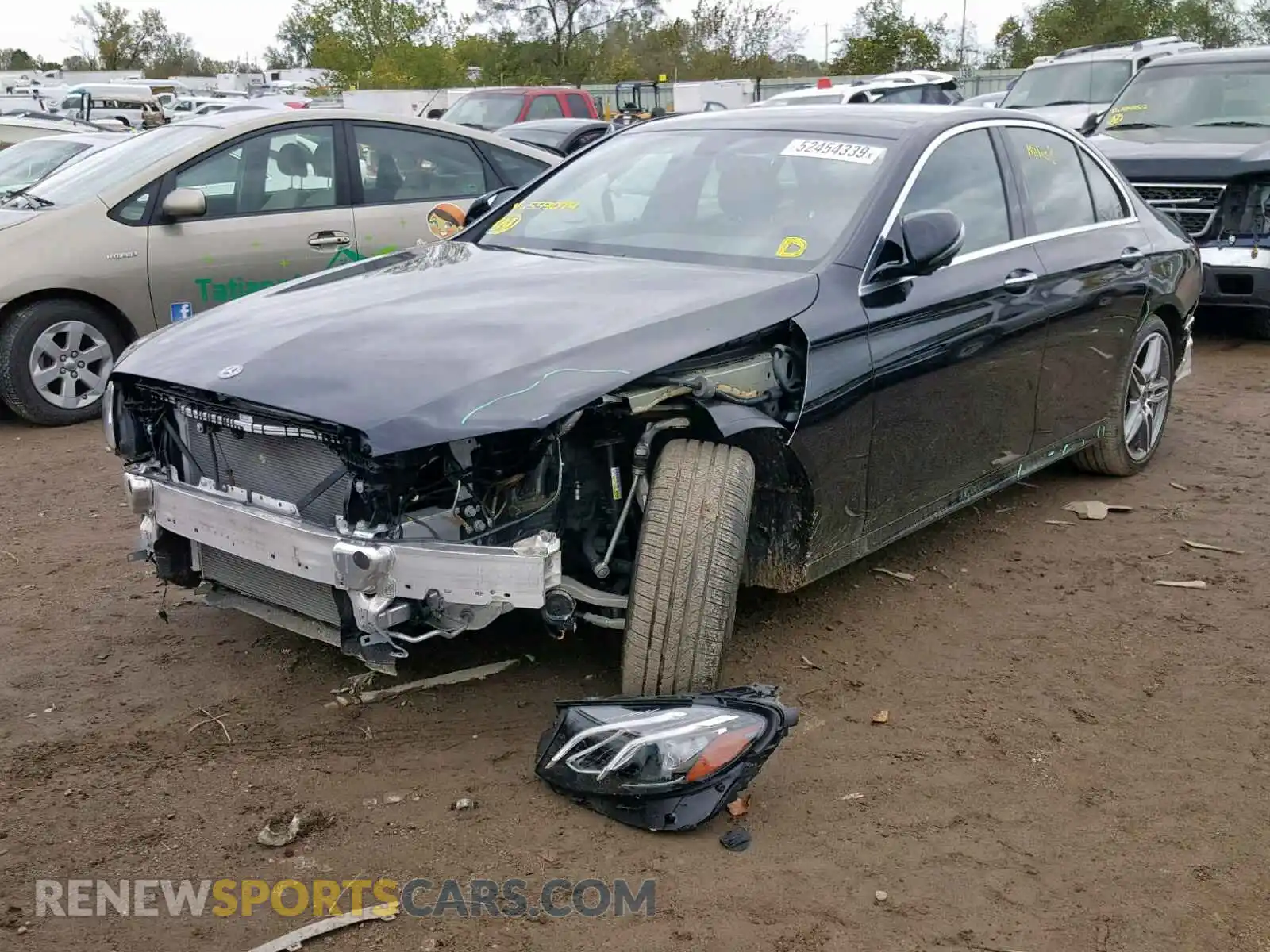 2 Photograph of a damaged car WDDZF4KB7KA559074 MERCEDES-BENZ E CLASS 2019