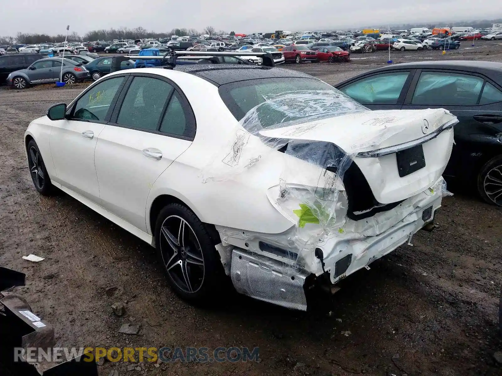 3 Photograph of a damaged car WDDZF4KB7KA585996 MERCEDES-BENZ E CLASS 2019