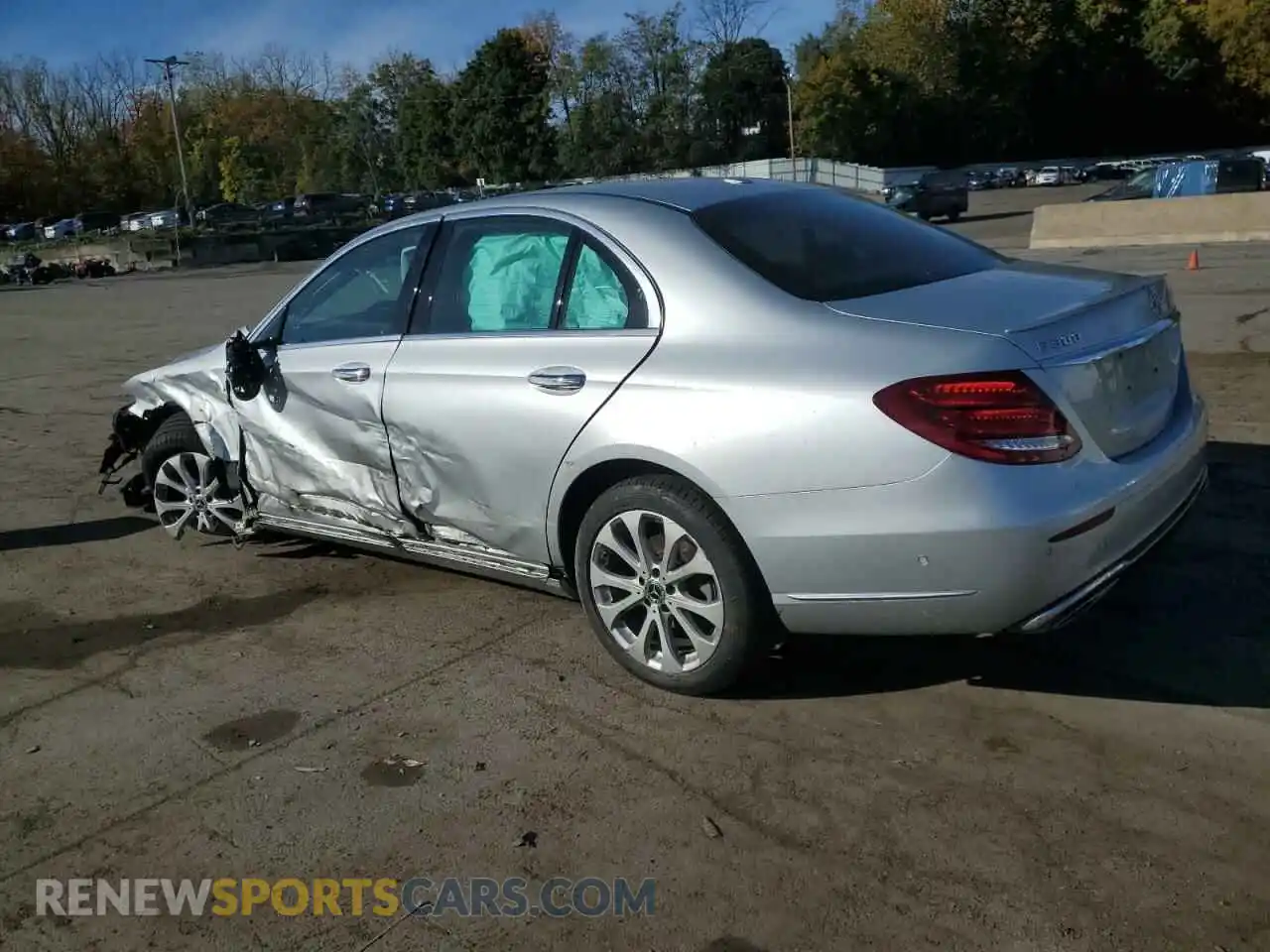 2 Photograph of a damaged car WDDZF4KB7KA588137 MERCEDES-BENZ E-CLASS 2019