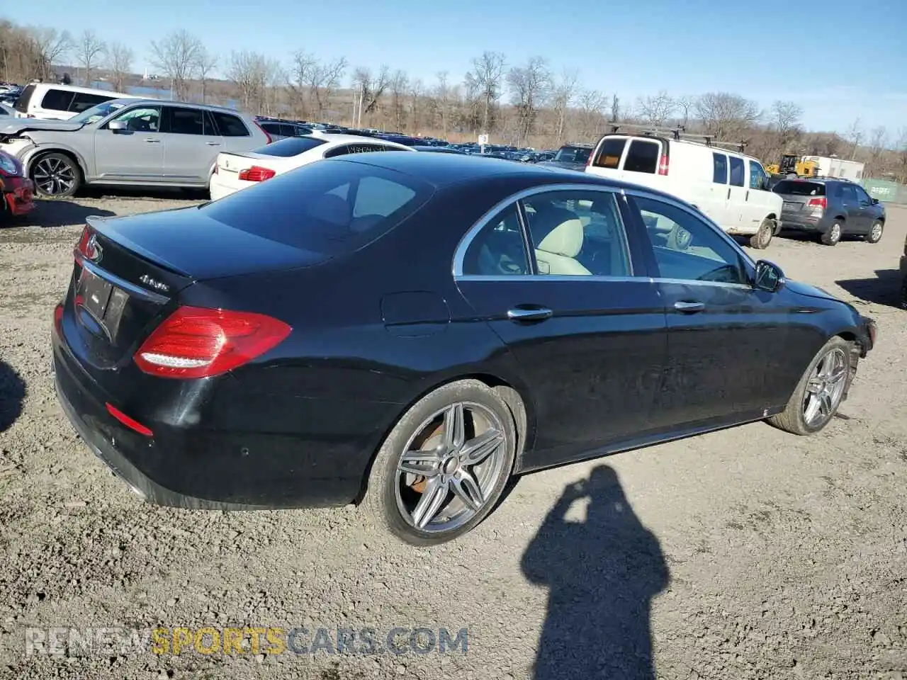 3 Photograph of a damaged car WDDZF4KB8KA594741 MERCEDES-BENZ E-CLASS 2019