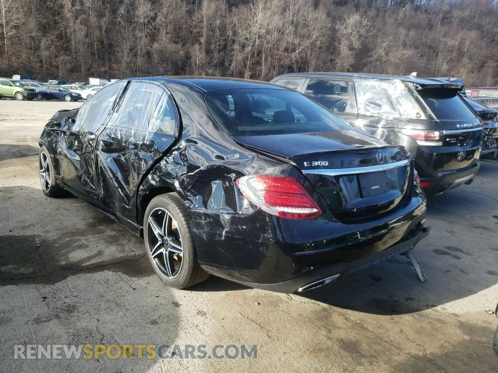 3 Photograph of a damaged car WDDZF4KB8KA683709 MERCEDES-BENZ E CLASS 2019