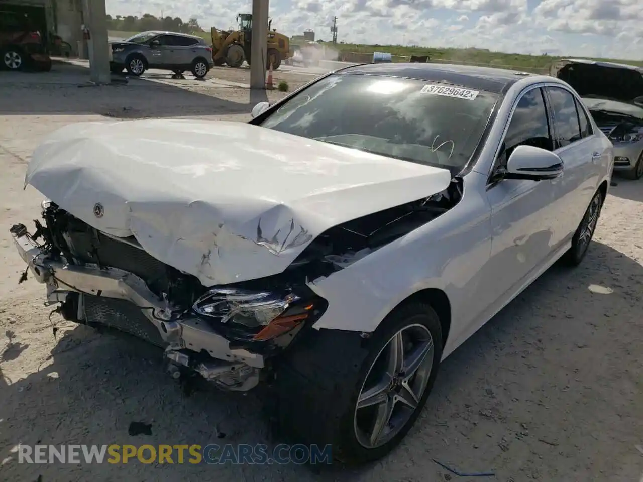 2 Photograph of a damaged car WDDZF4KBXKA519538 MERCEDES-BENZ E-CLASS 2019