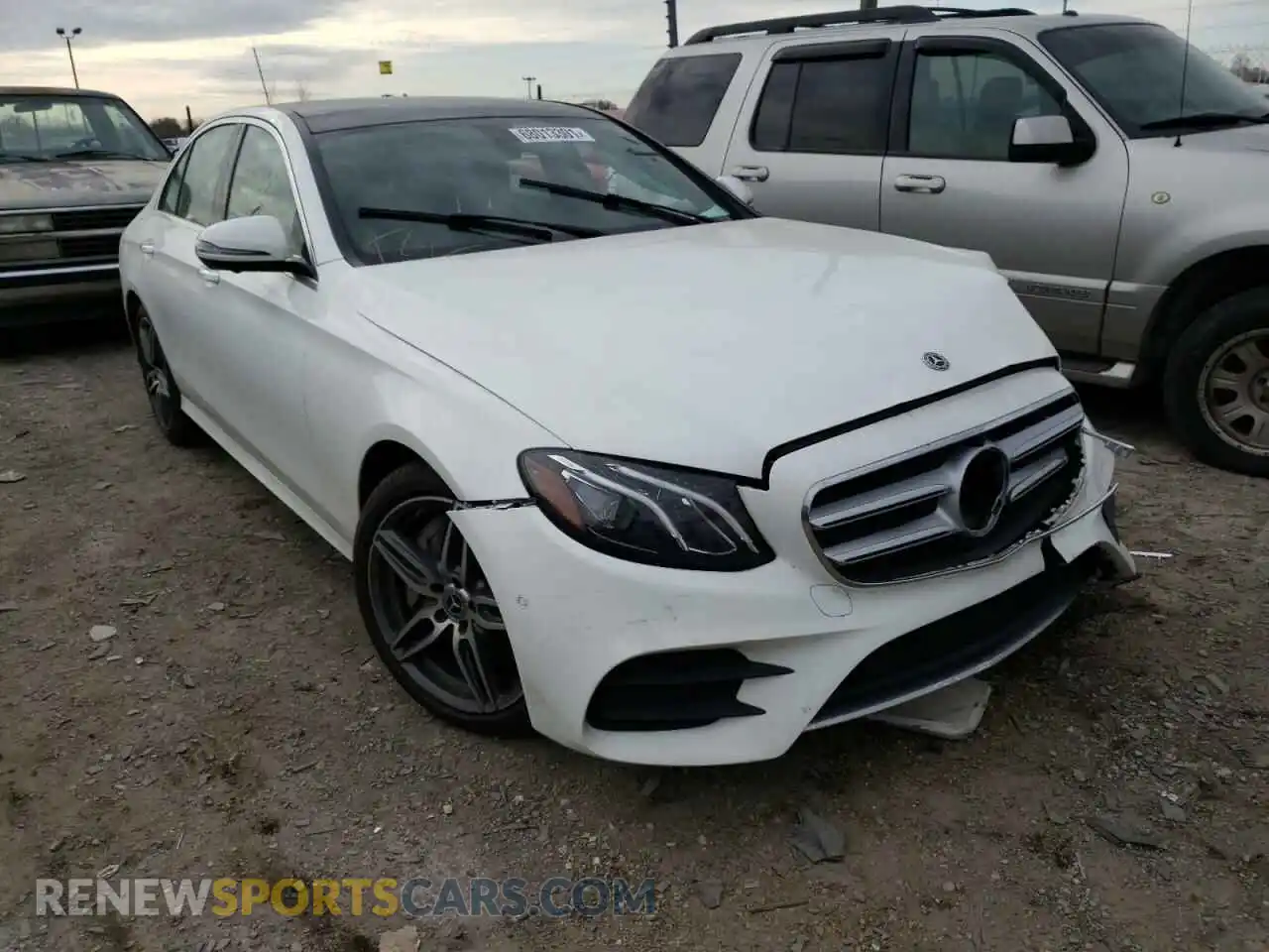 1 Photograph of a damaged car WDDZF4KBXKA534587 MERCEDES-BENZ E-CLASS 2019