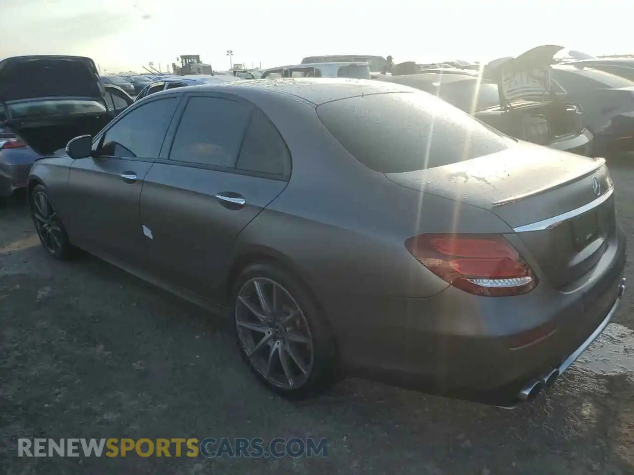 2 Photograph of a damaged car WDDZF6BB9KA573568 MERCEDES-BENZ E-CLASS 2019