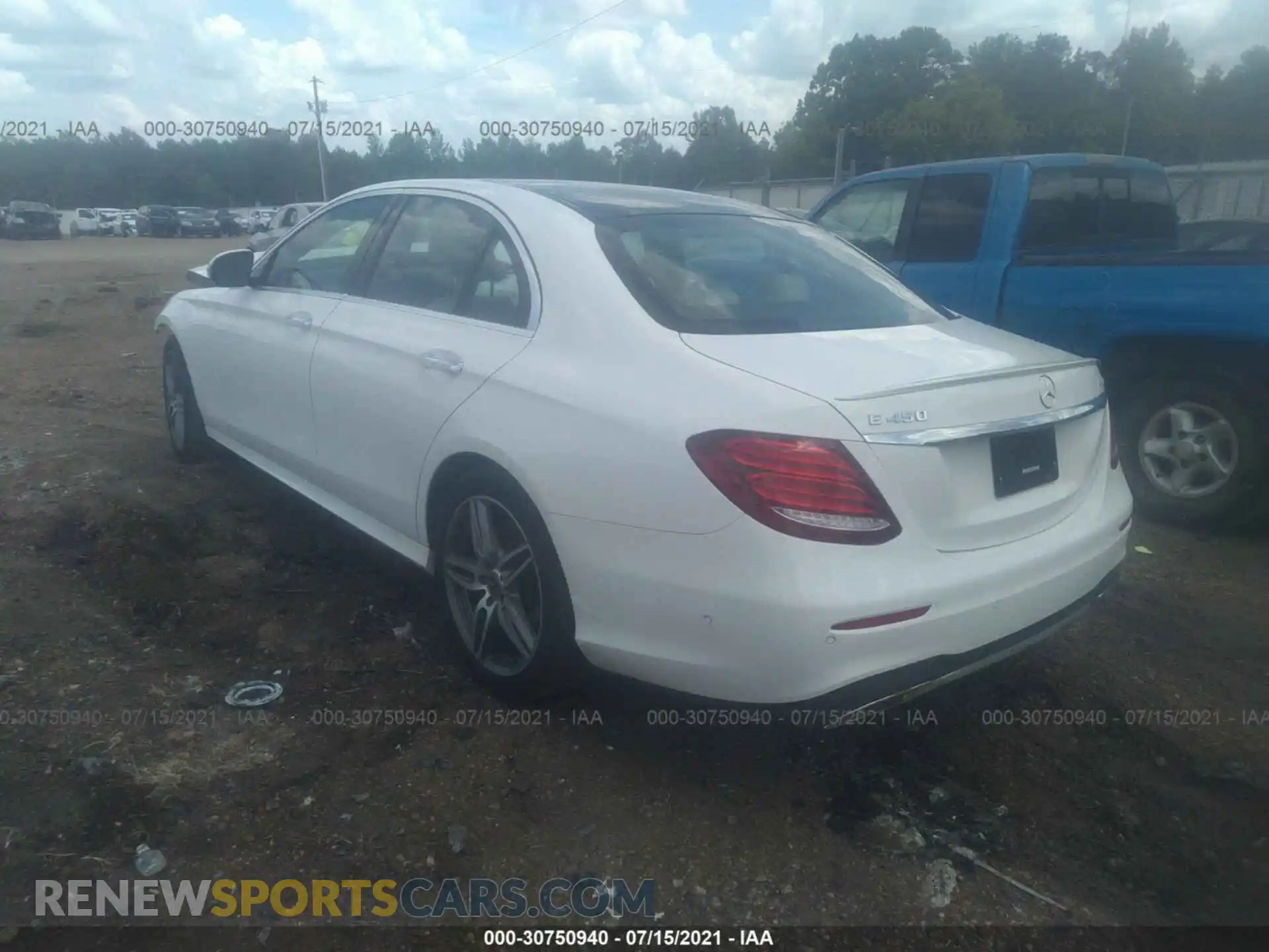 3 Photograph of a damaged car WDDZF6JB0KA591250 MERCEDES-BENZ E-CLASS 2019