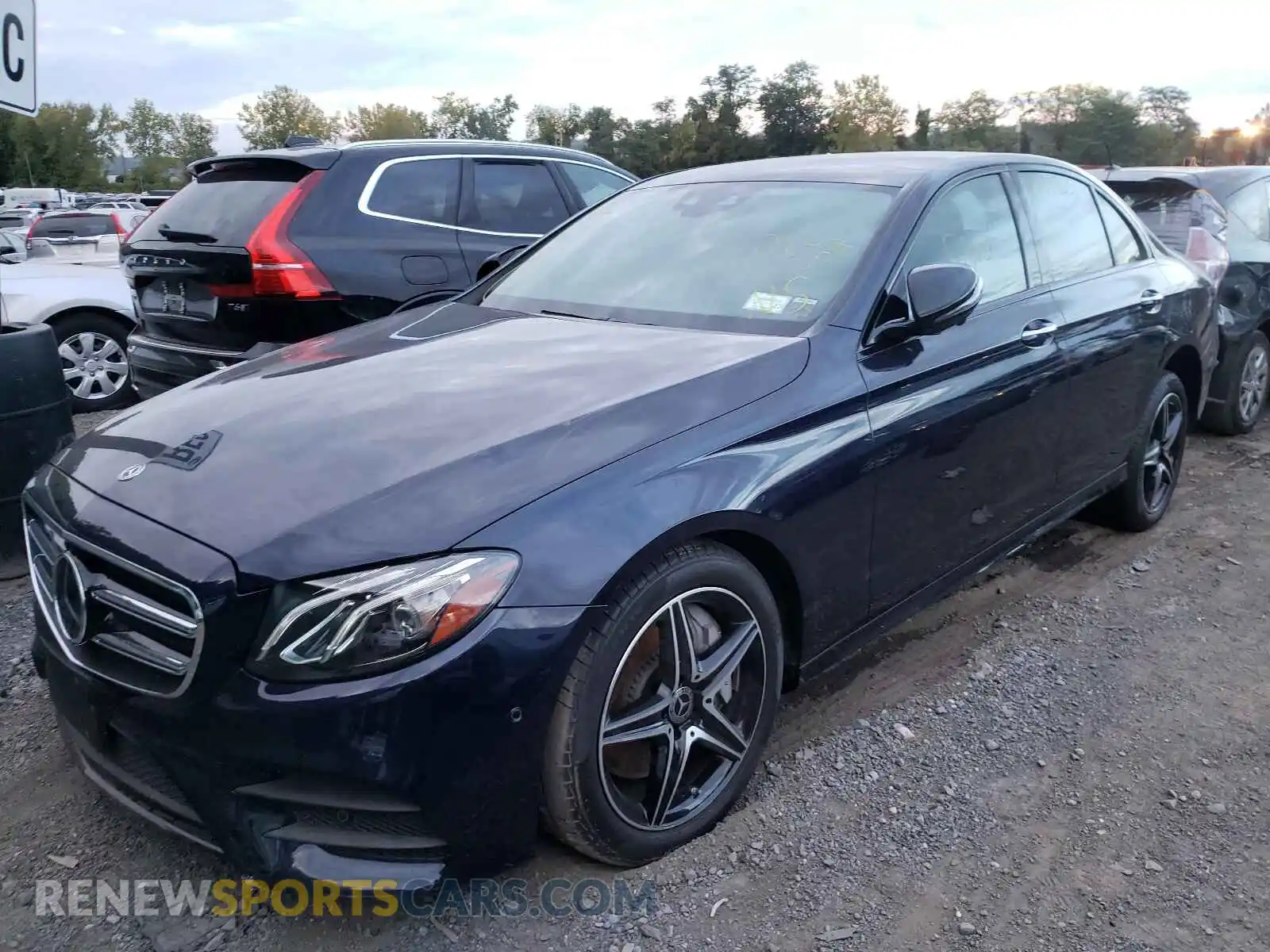 2 Photograph of a damaged car WDDZF6JB1KA581682 MERCEDES-BENZ E-CLASS 2019
