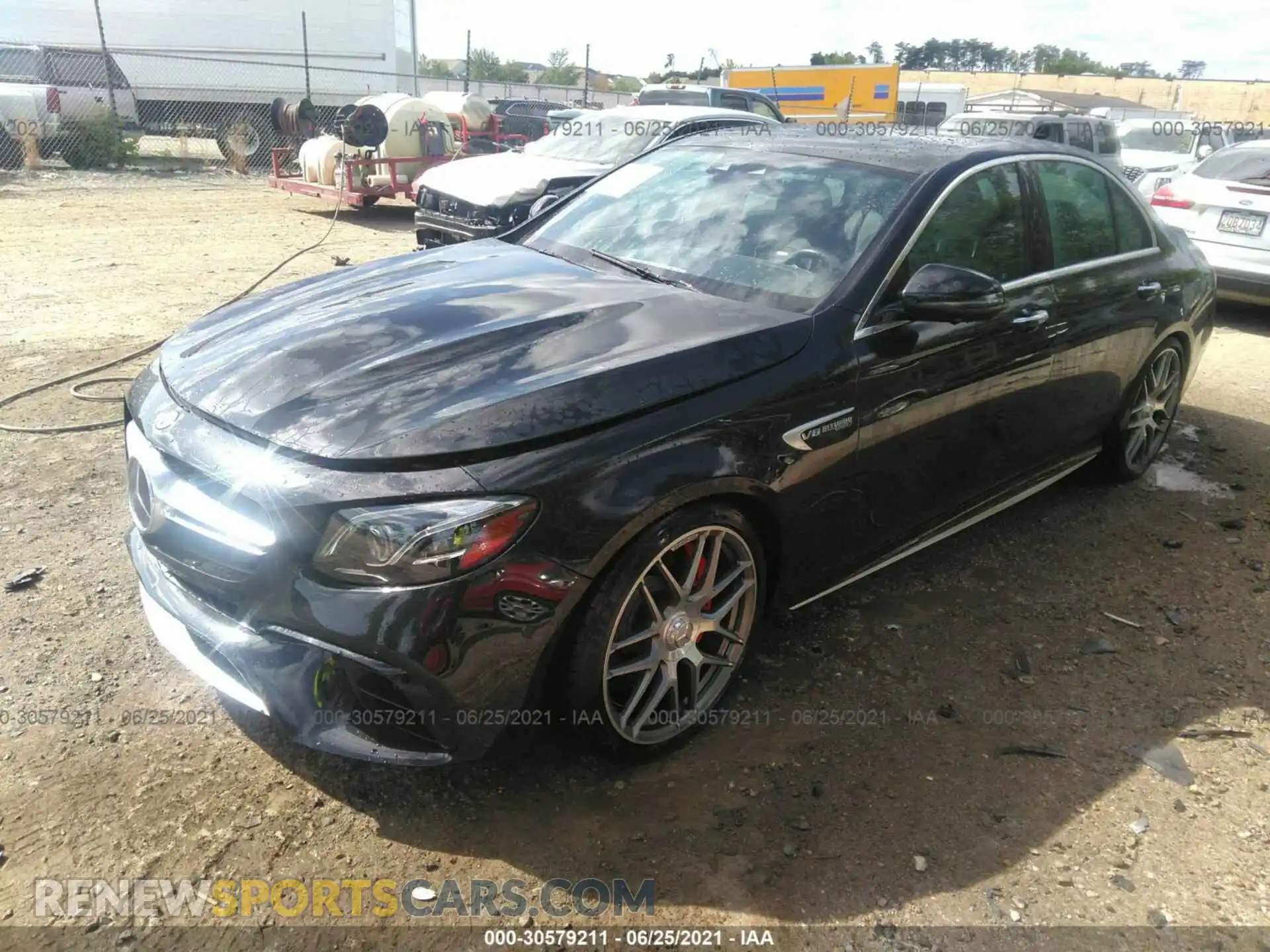 2 Фотография поврежденного автомобиля WDDZF8KB3KA596601 MERCEDES-BENZ E-CLASS 2019