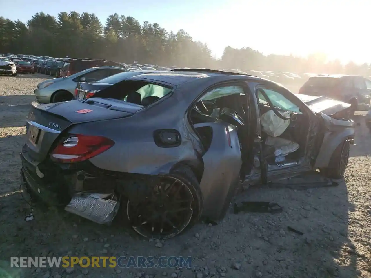 3 Photograph of a damaged car WDDZF8KB9KA505458 MERCEDES-BENZ E-CLASS 2019