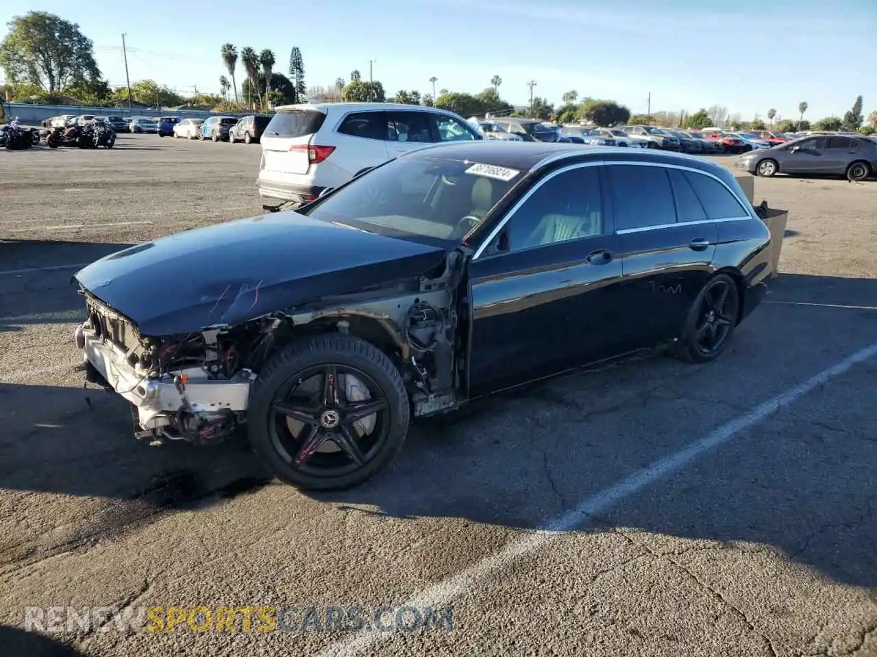 1 Photograph of a damaged car WDDZH6JB2KA528466 MERCEDES-BENZ E-CLASS 2019