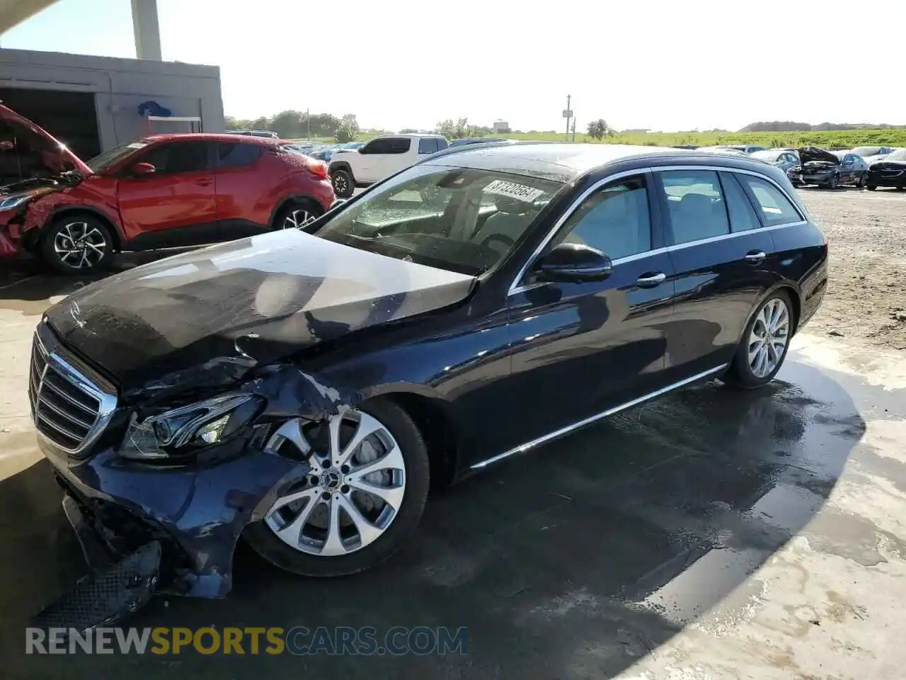 1 Photograph of a damaged car WDDZH6JB3KA623019 MERCEDES-BENZ E-CLASS 2019