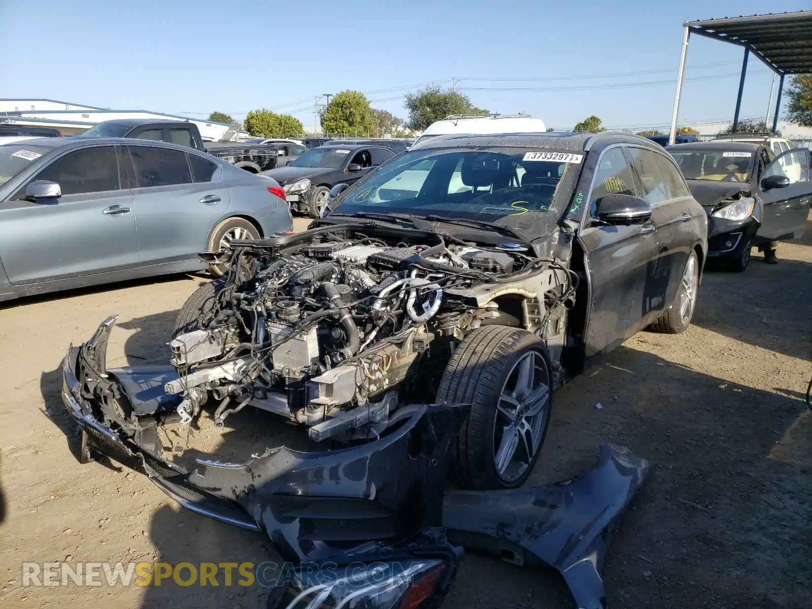 2 Photograph of a damaged car WDDZH6JB8KA519917 MERCEDES-BENZ E CLASS 2019
