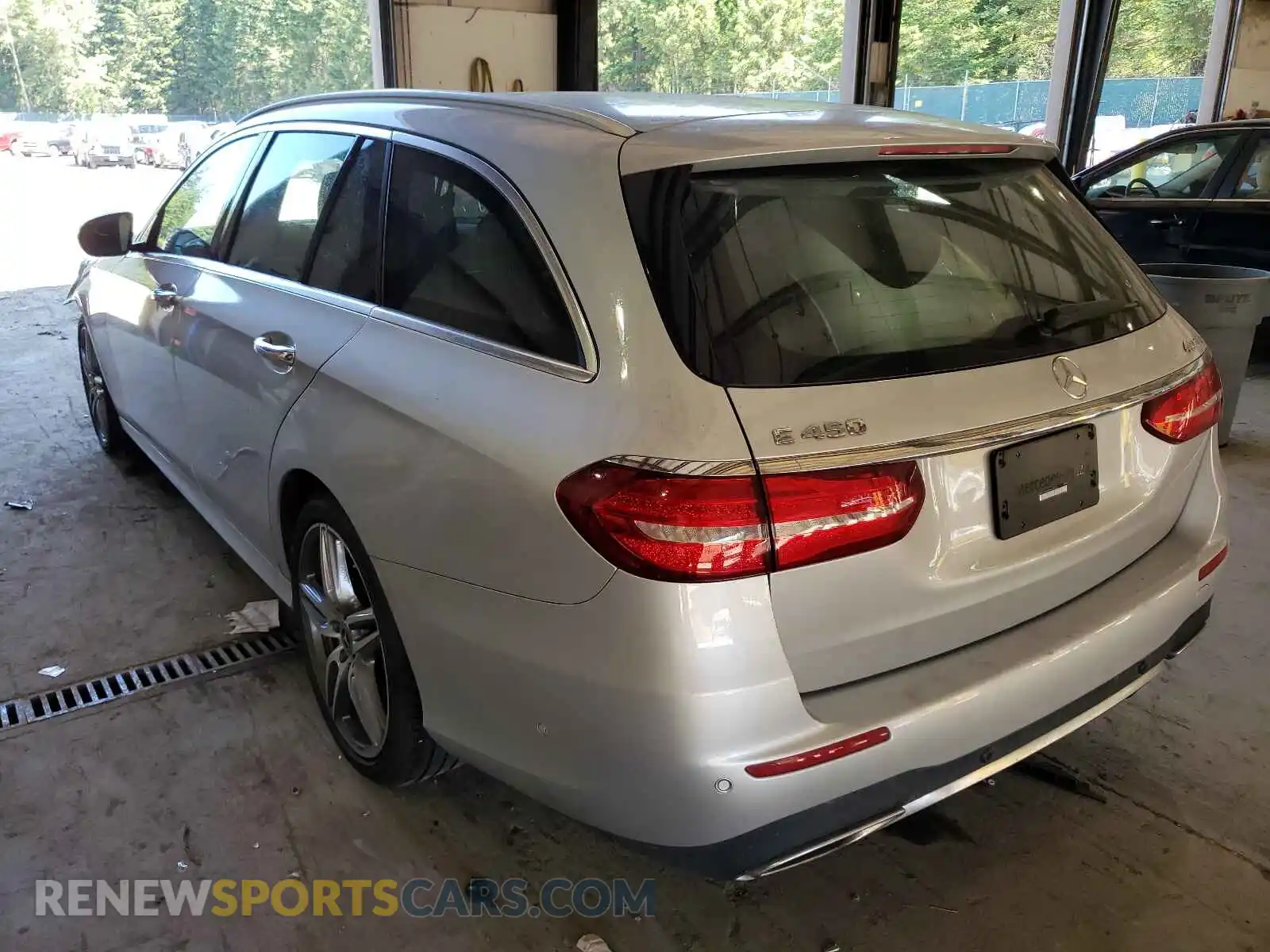 3 Фотография поврежденного автомобиля WDDZH6JBXKA674002 MERCEDES-BENZ E CLASS 2019