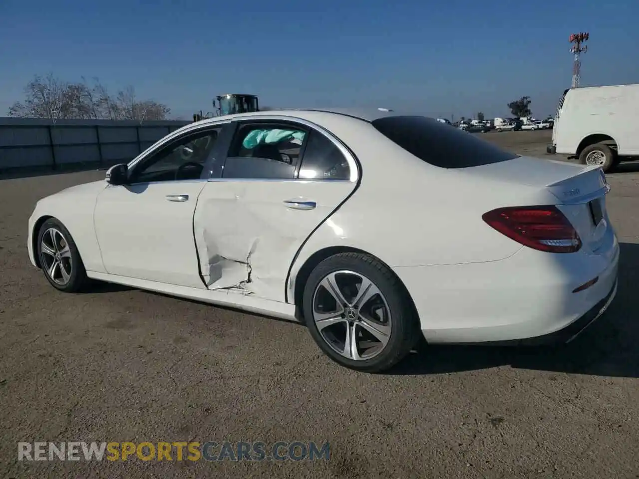 2 Photograph of a damaged car W1KZF8DB0LA828747 MERCEDES-BENZ E-CLASS 2020