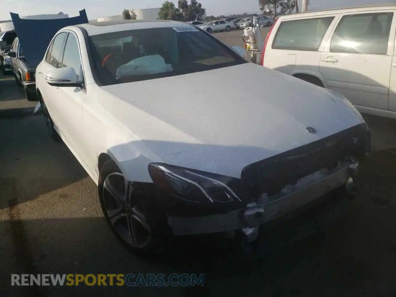 1 Photograph of a damaged car W1KZF8DB1LA849302 MERCEDES-BENZ E-CLASS 2020
