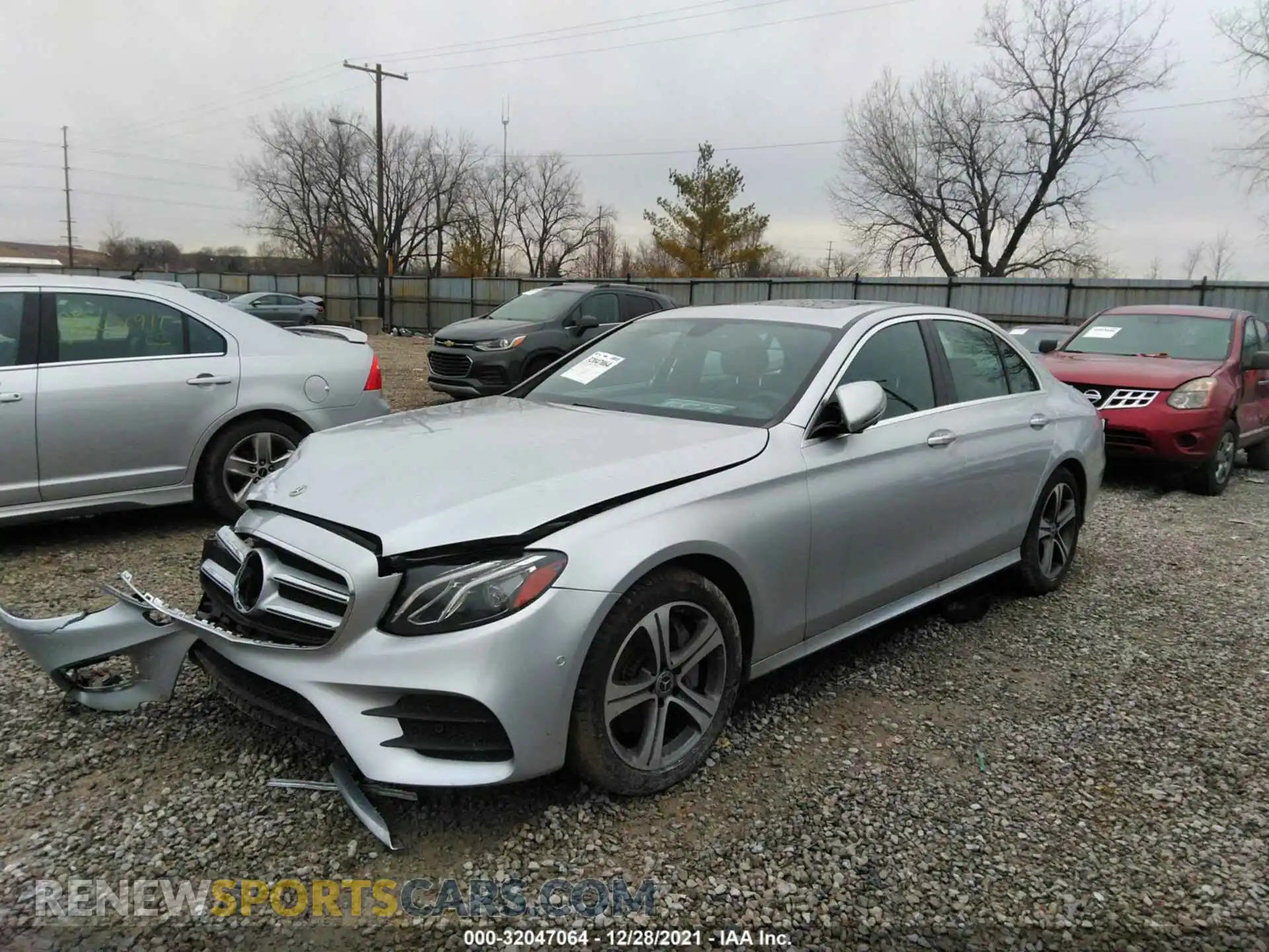 2 Photograph of a damaged car W1KZF8EB4LA808726 MERCEDES-BENZ E-CLASS 2020