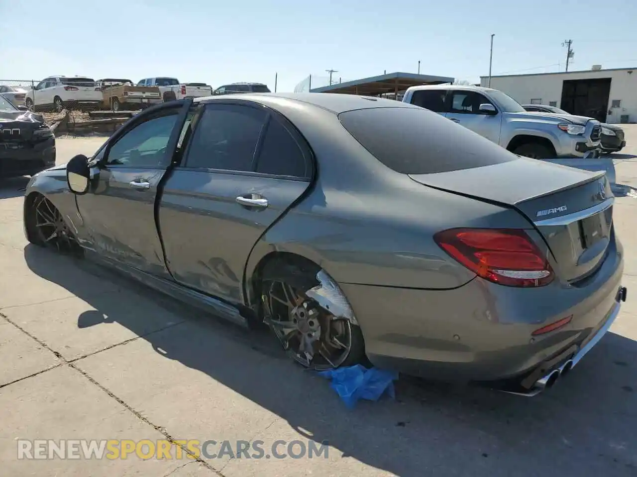 2 Photograph of a damaged car WDDZF6BB1LA707197 MERCEDES-BENZ E-CLASS 2020