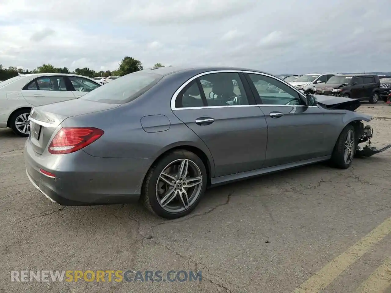 3 Photograph of a damaged car WDDZF6JB8LA724435 MERCEDES-BENZ E-CLASS 2020