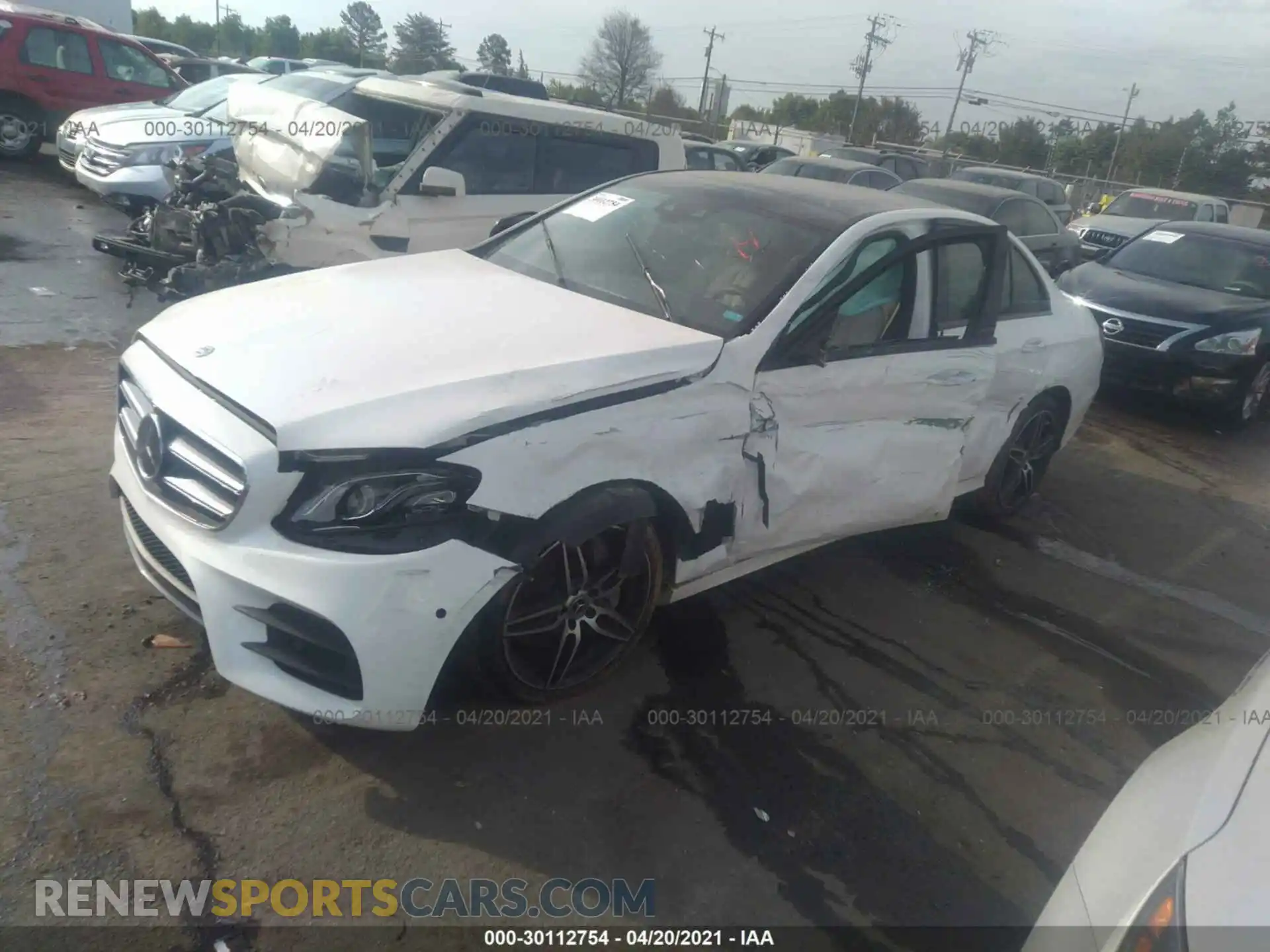 2 Photograph of a damaged car WDDZF6JB9LA716487 MERCEDES-BENZ E-CLASS 2020