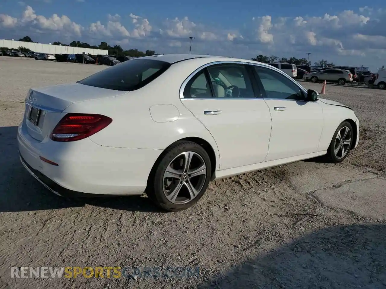 3 Photograph of a damaged car WDDZF8DB0LA718846 MERCEDES-BENZ E-CLASS 2020