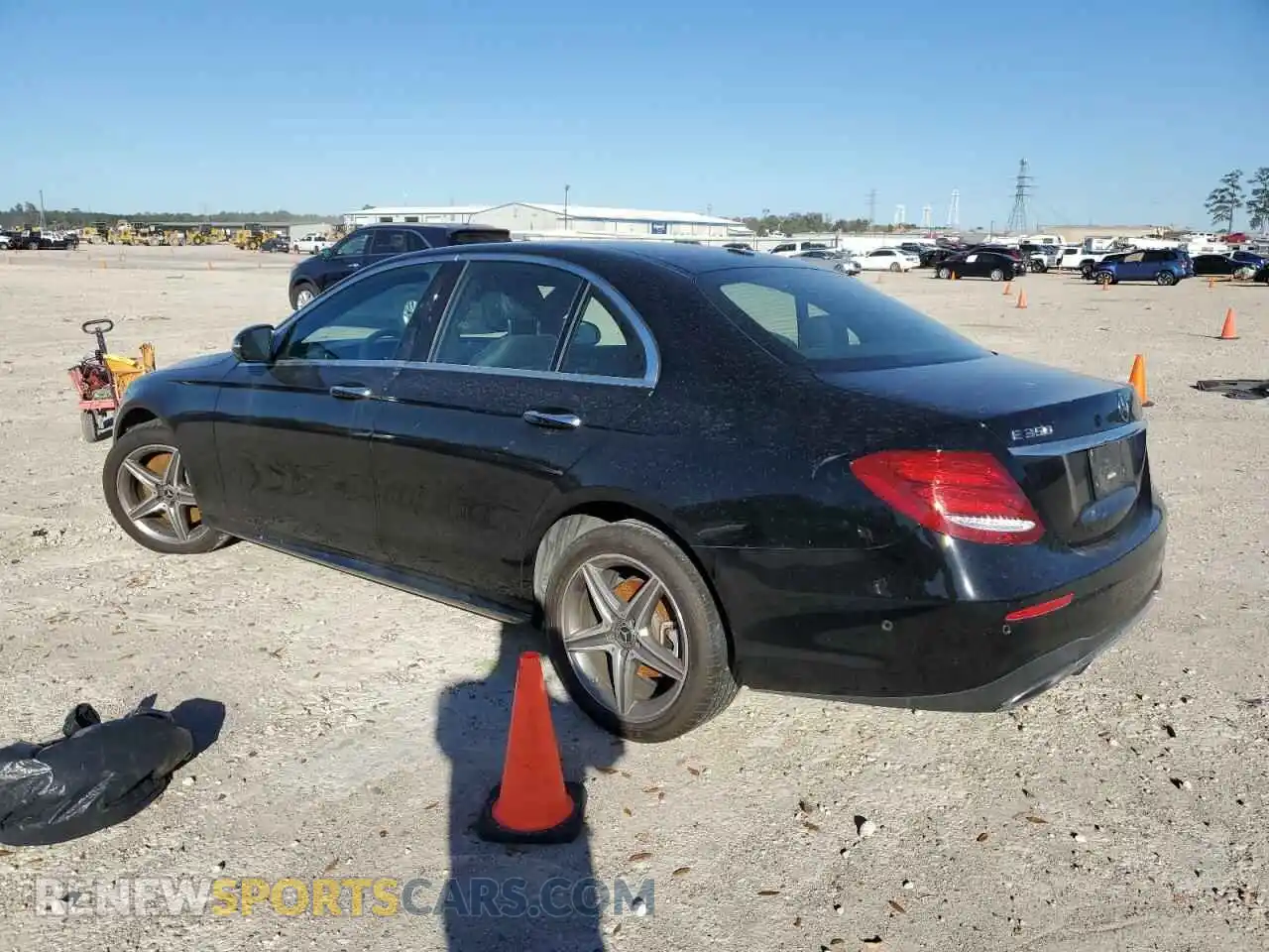 2 Photograph of a damaged car WDDZF8DB3LA716542 MERCEDES-BENZ E-CLASS 2020