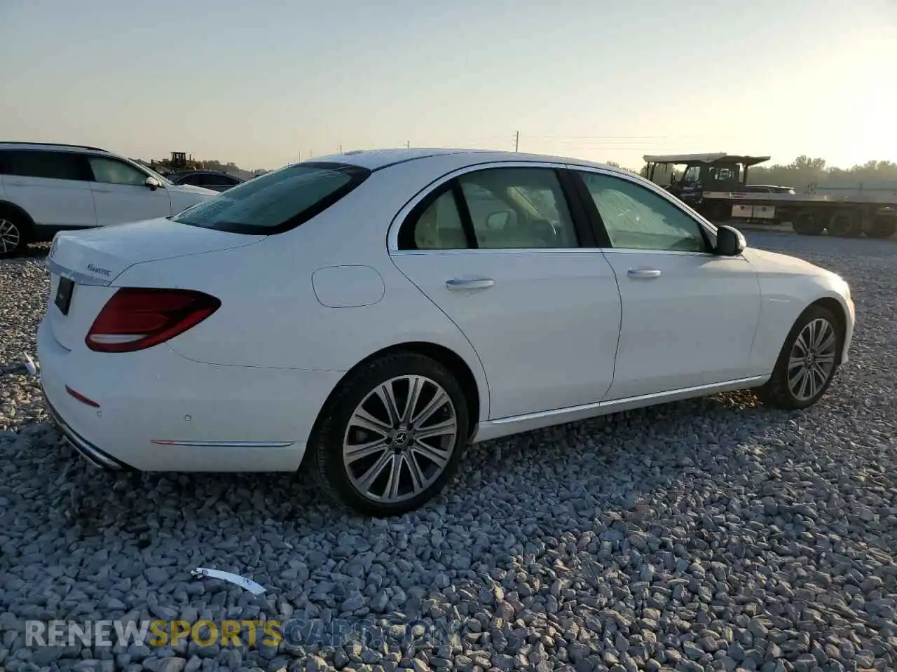 3 Photograph of a damaged car WDDZF8EB7LA732564 MERCEDES-BENZ E-CLASS 2020