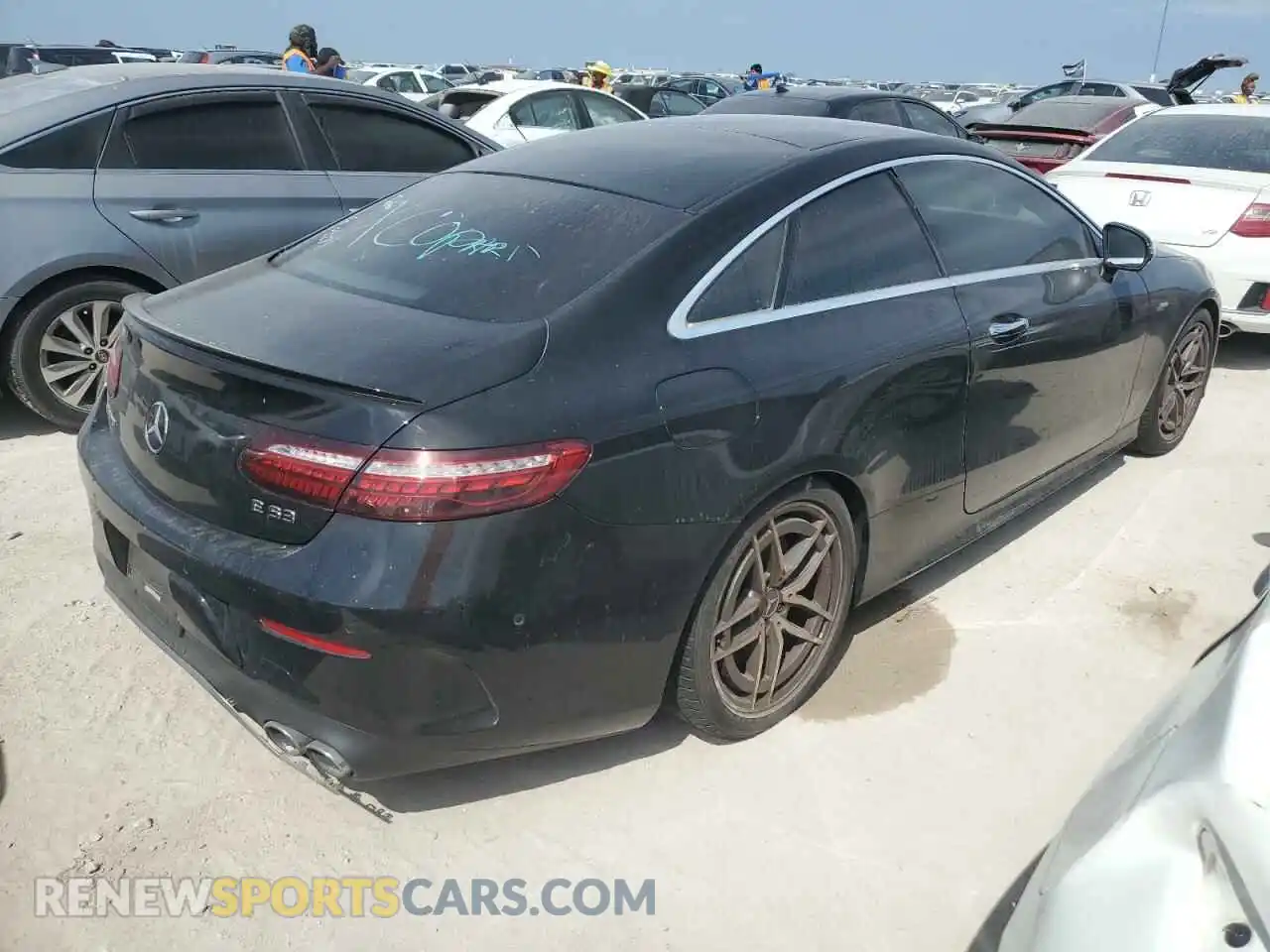 3 fotografías del automóvil dañado W1K1J6BB8MF150451 MERCEDES-BENZ E-CLASS 2021