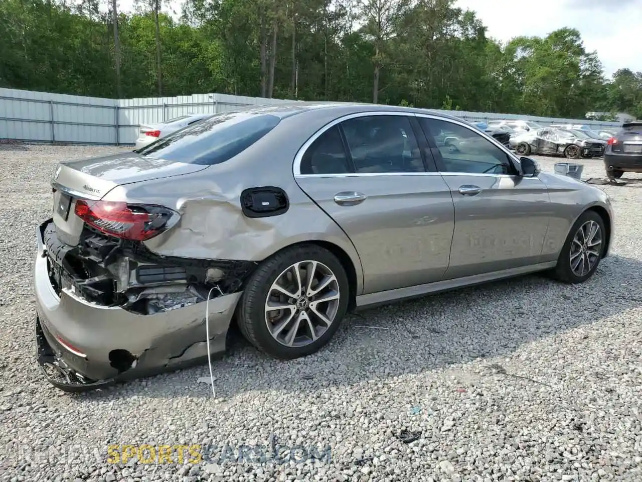 3 Photograph of a damaged car W1KZF5KB1MA951718 MERCEDES-BENZ E-CLASS 2021