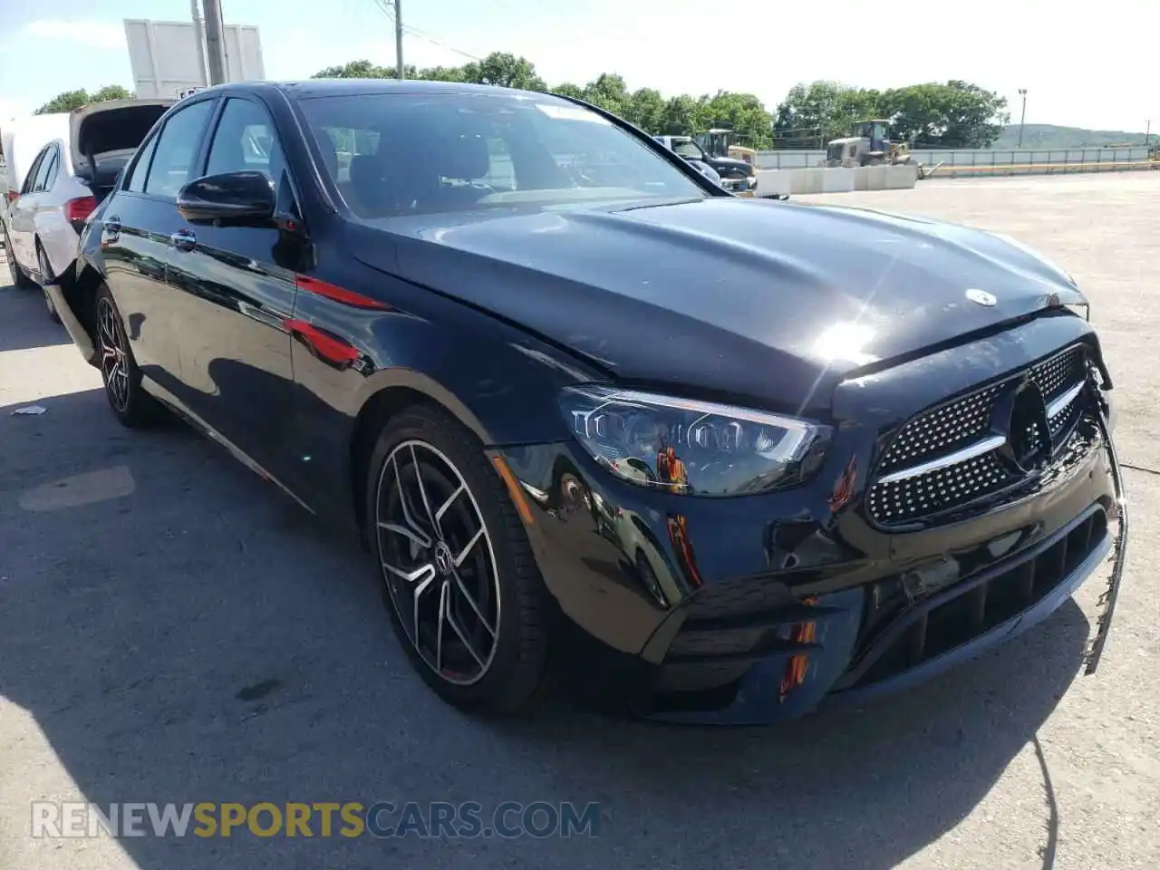 1 Photograph of a damaged car W1KZF5KB4MA974250 MERCEDES-BENZ E-CLASS 2021