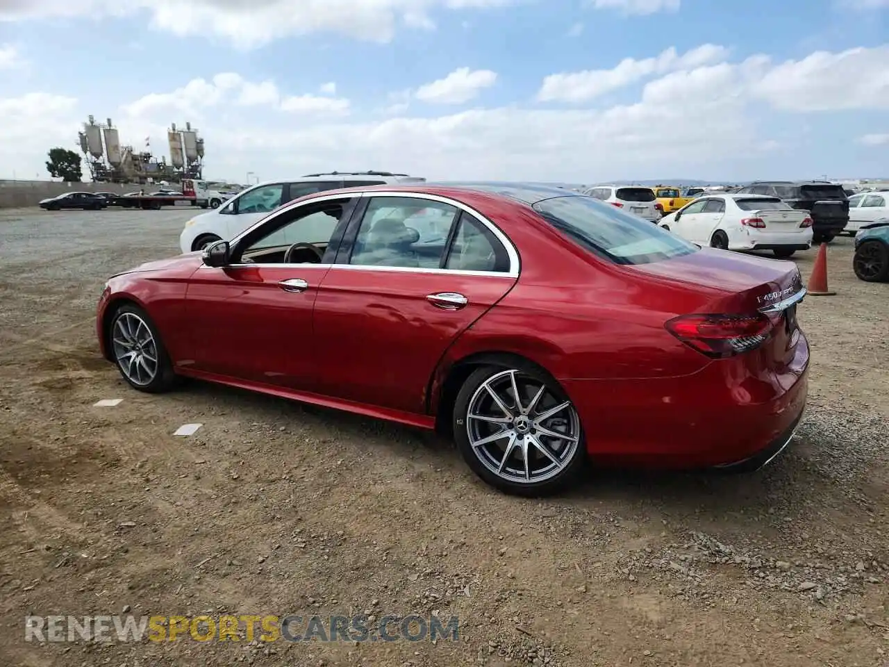 2 fotografías del automóvil dañado W1KZF5KB5MA927843 MERCEDES-BENZ E-CLASS 2021