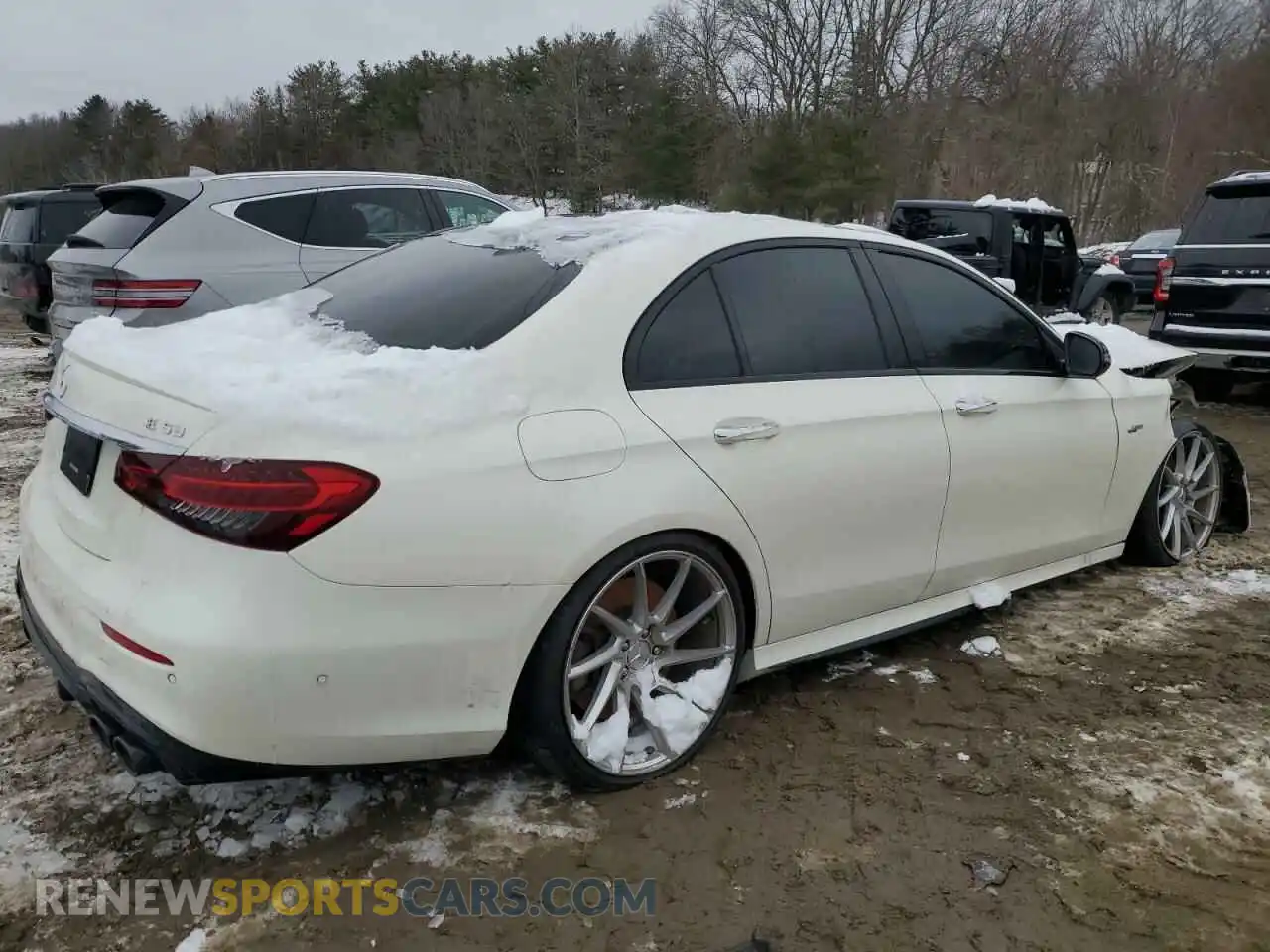 3 Photograph of a damaged car W1KZF6BB3MB000338 MERCEDES-BENZ E-CLASS 2021