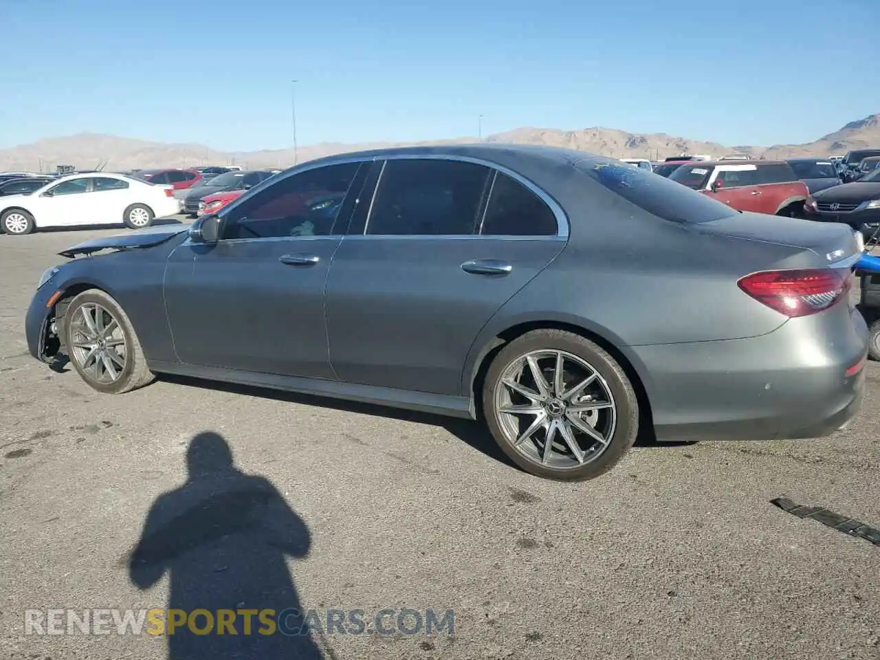 2 Photograph of a damaged car W1KZF8DB2MA964699 MERCEDES-BENZ E-CLASS 2021