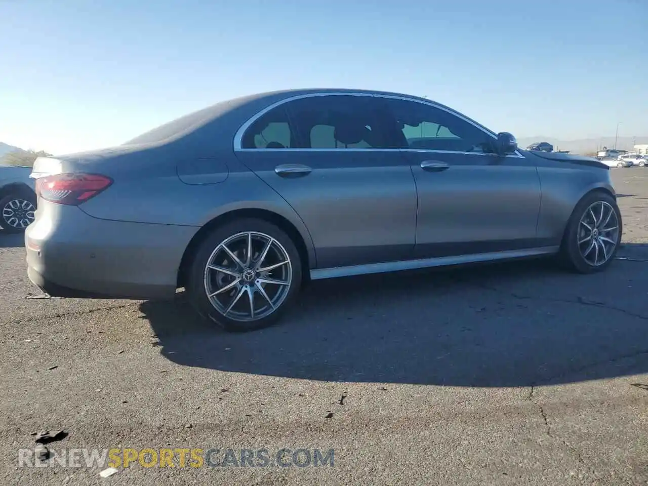 3 Photograph of a damaged car W1KZF8DB2MA964699 MERCEDES-BENZ E-CLASS 2021