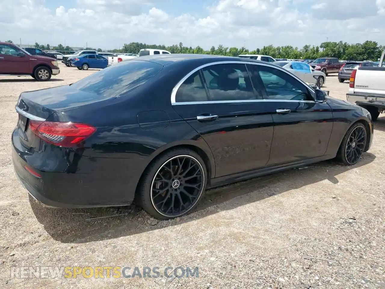 3 Фотография поврежденного автомобиля W1KZF8DB4MA873451 MERCEDES-BENZ E-CLASS 2021