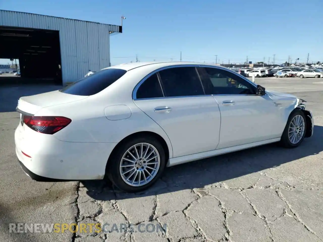 3 Фотография поврежденного автомобиля W1KZF8DB4MA977230 MERCEDES-BENZ E-CLASS 2021