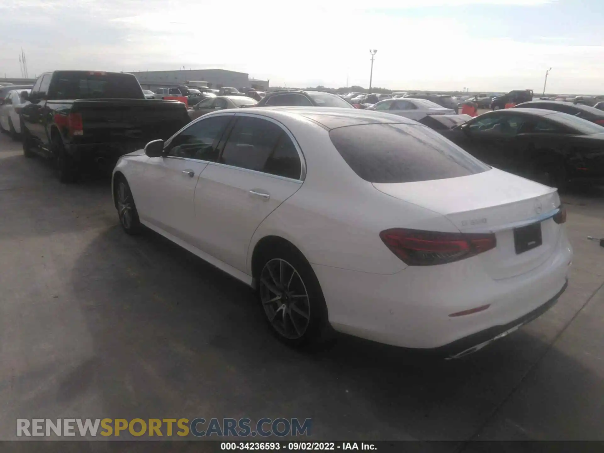 3 Photograph of a damaged car W1KZF8DB5MA989760 MERCEDES-BENZ E-CLASS 2021